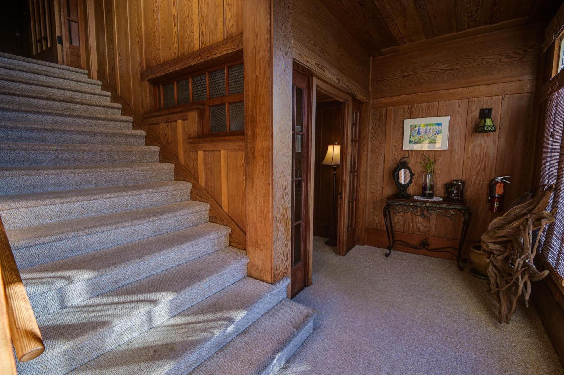 The Captains Quarters photo 26
