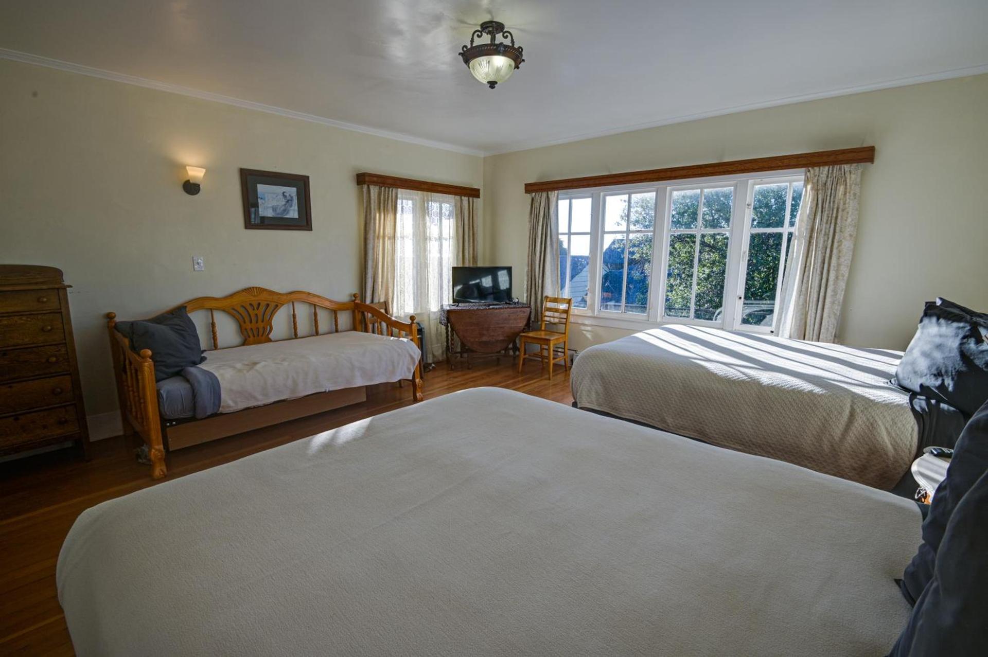 The Captains Quarters photo 31