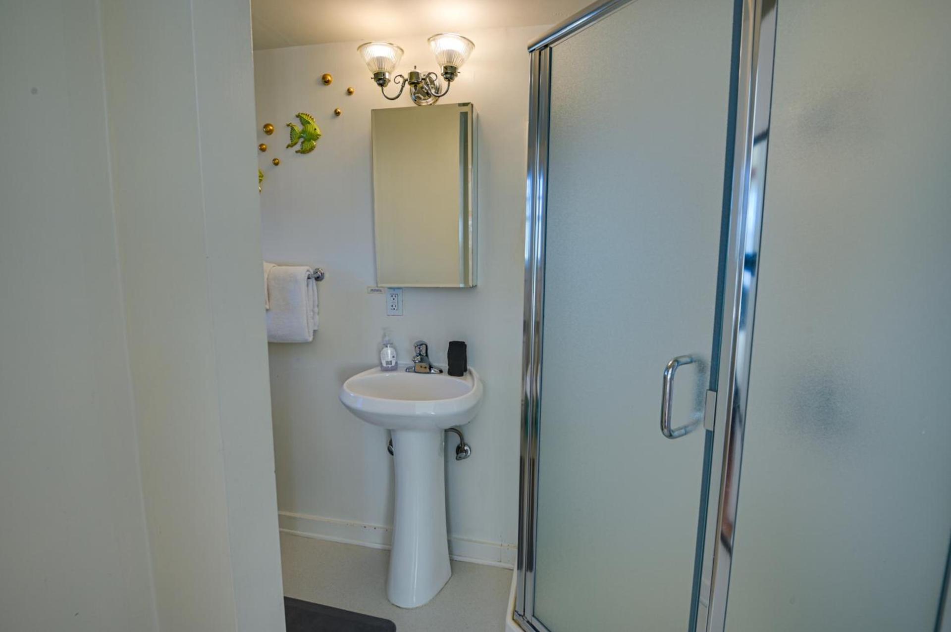 The Captains Quarters photo 32