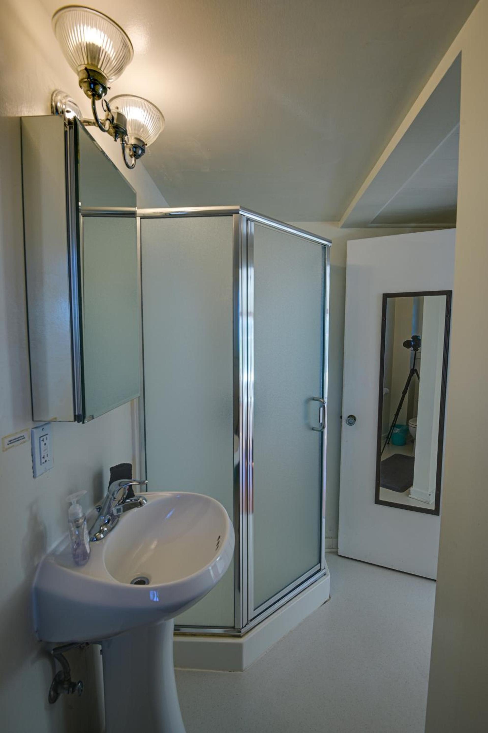 The Captains Quarters photo 34