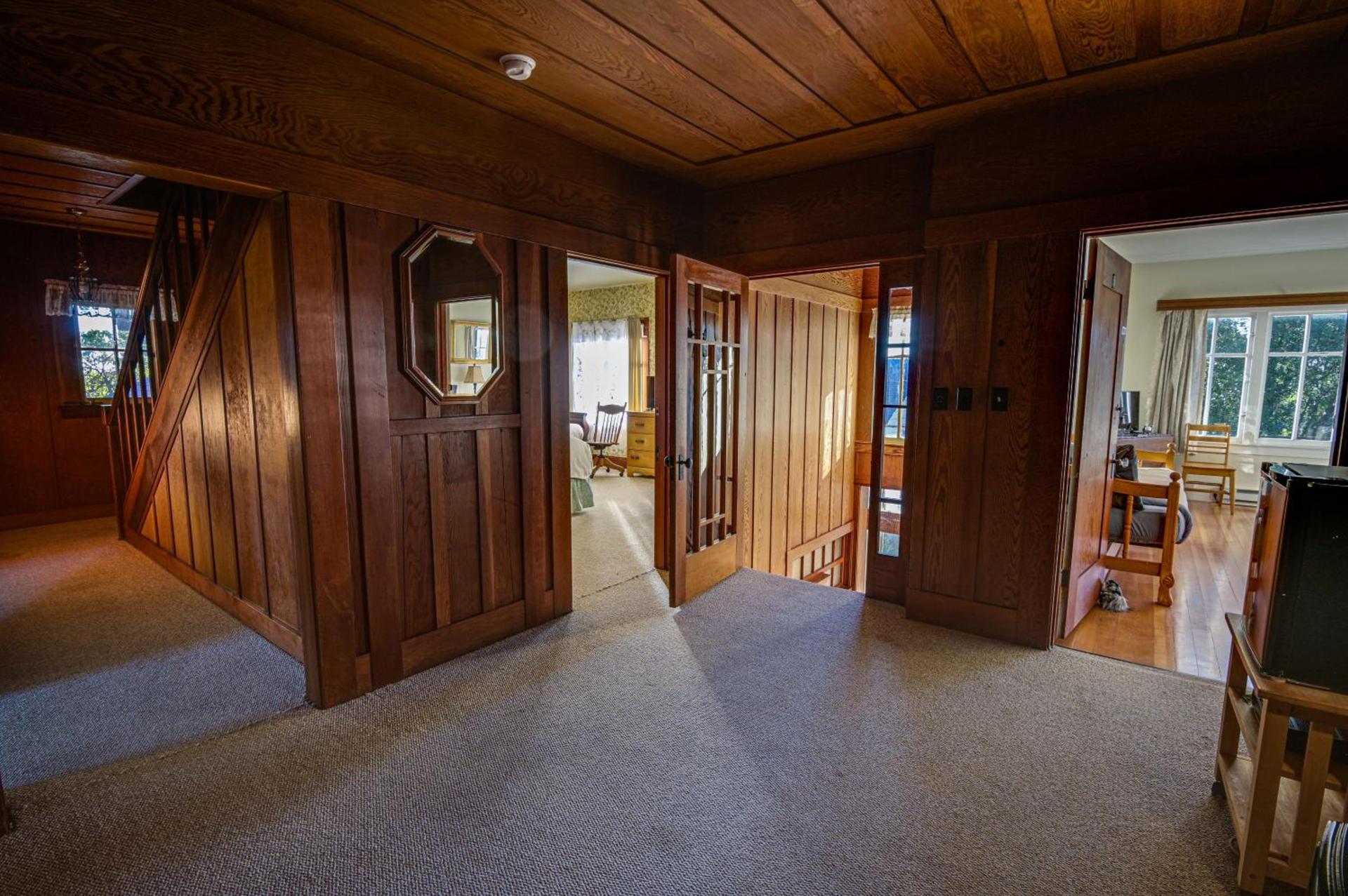 The Captains Quarters photo 35