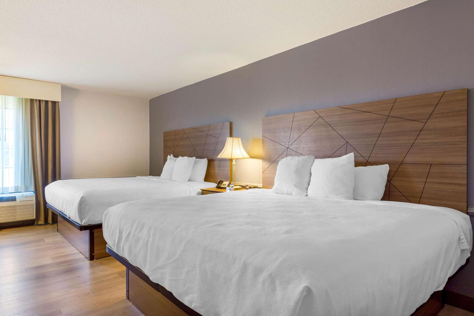 Best Western Plus South Hill Inn photo 15