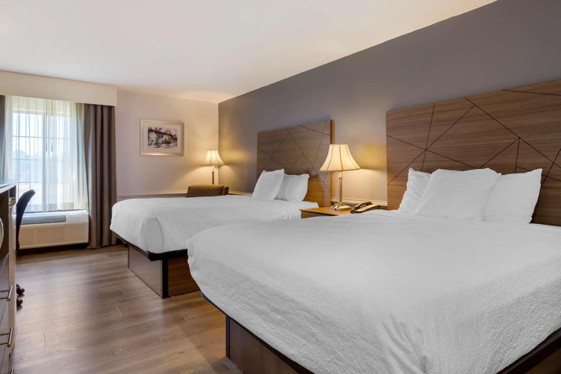 Best Western Plus South Hill Inn photo 5