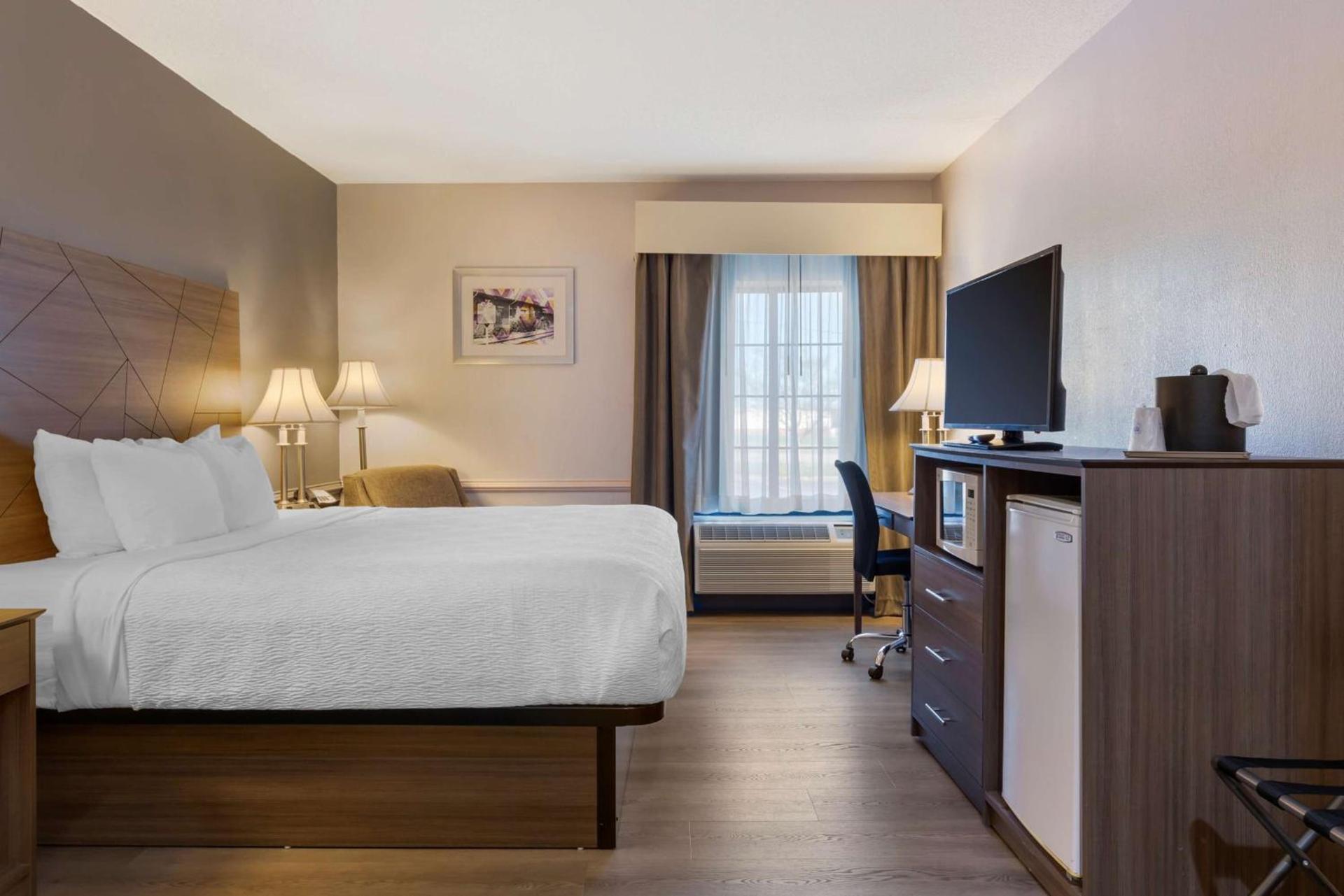 Best Western Plus South Hill Inn photo 21