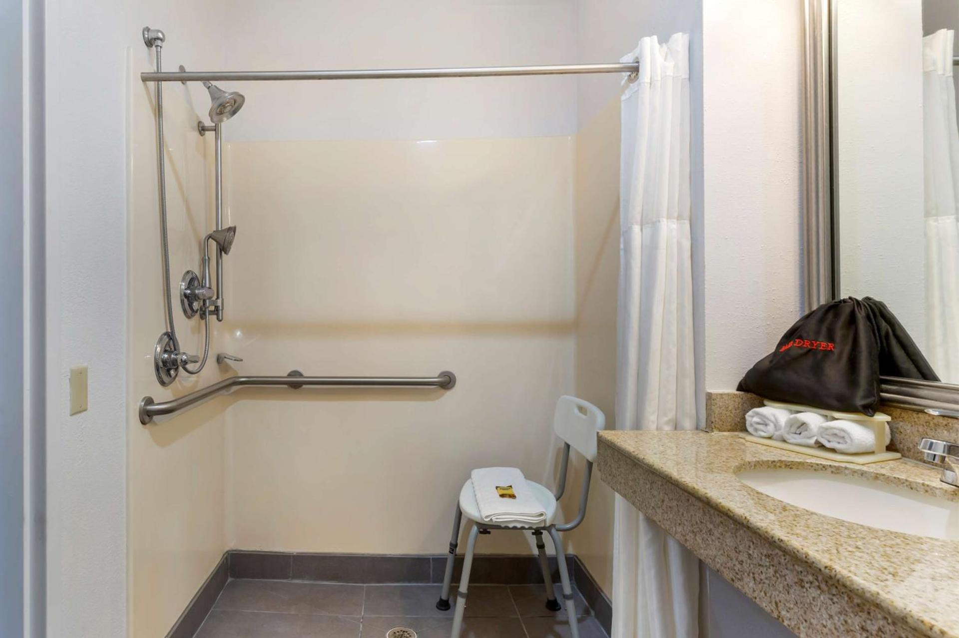 Best Western Plus South Hill Inn photo 35