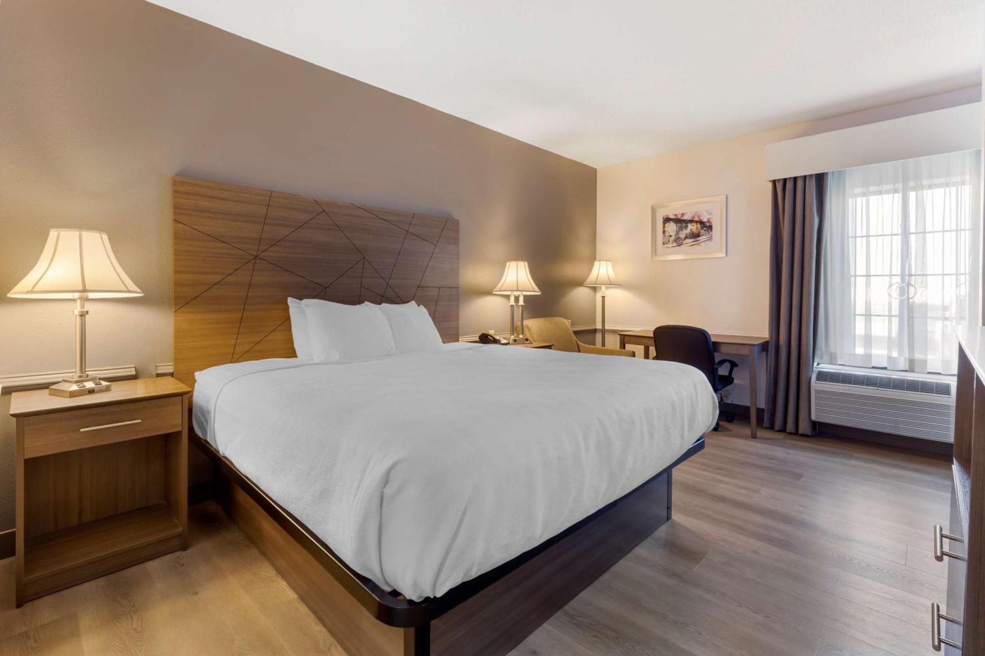 Best Western Plus South Hill Inn photo 25