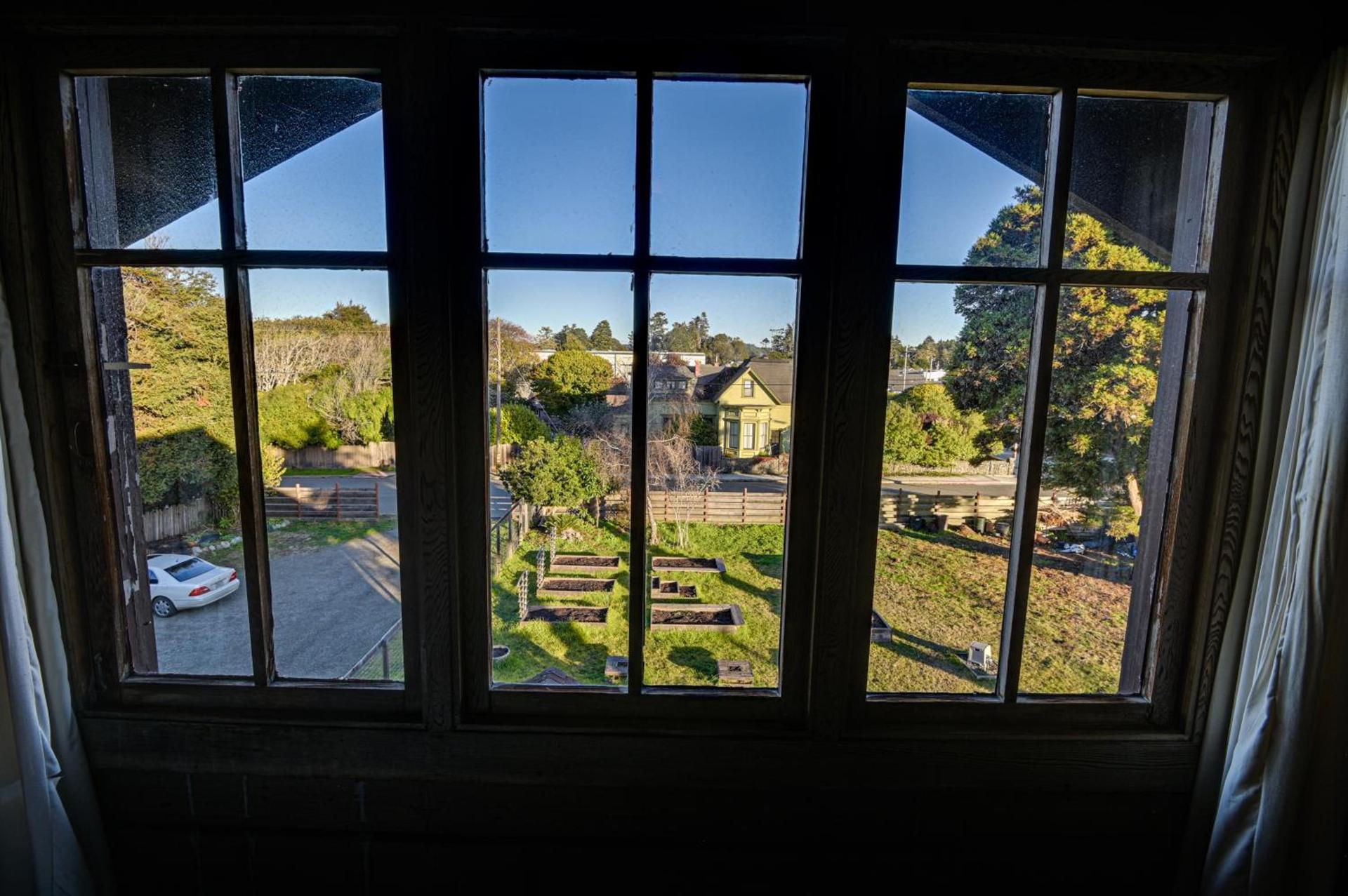 The Captains Quarters photo 57