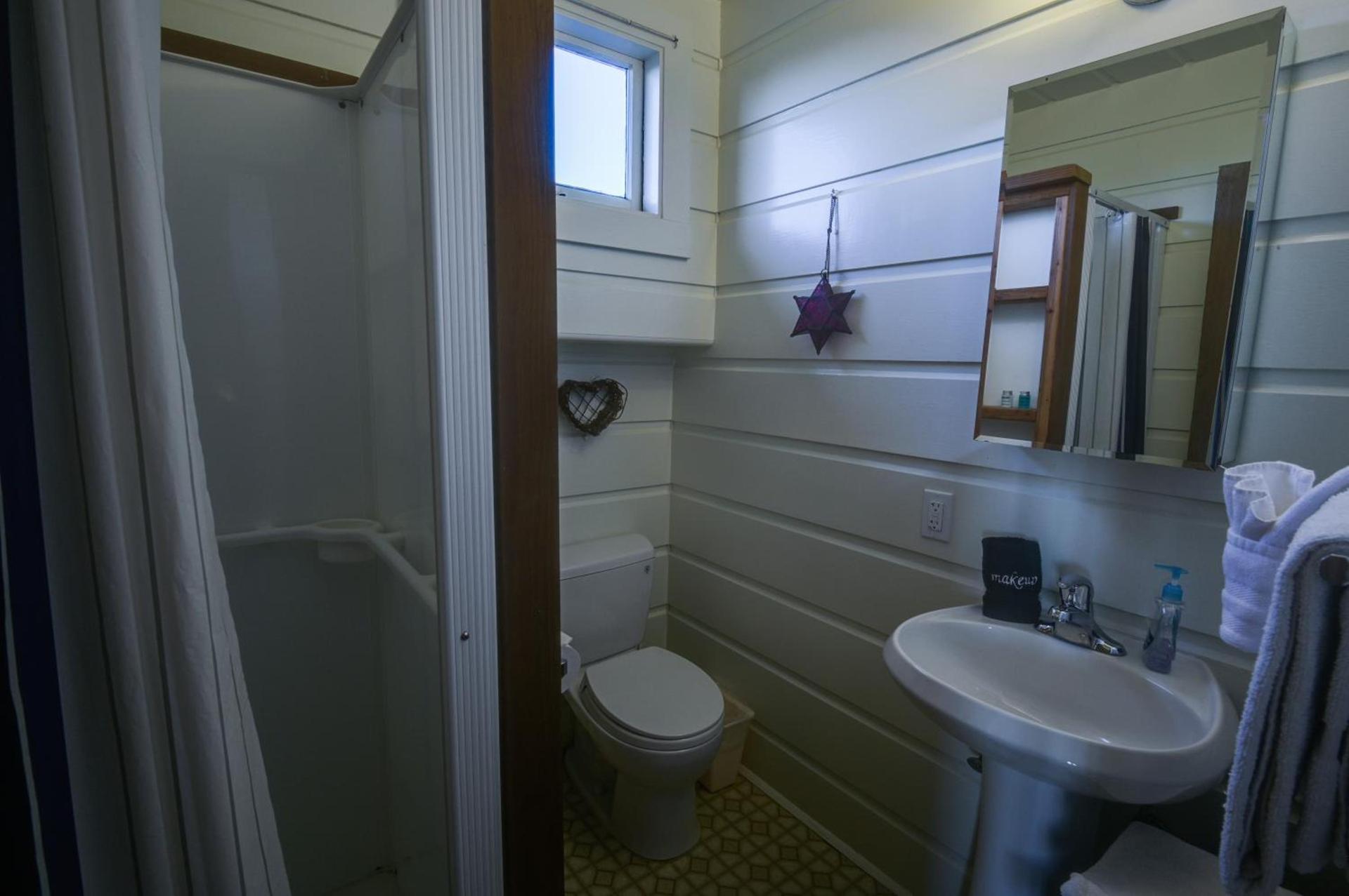The Captains Quarters photo 64