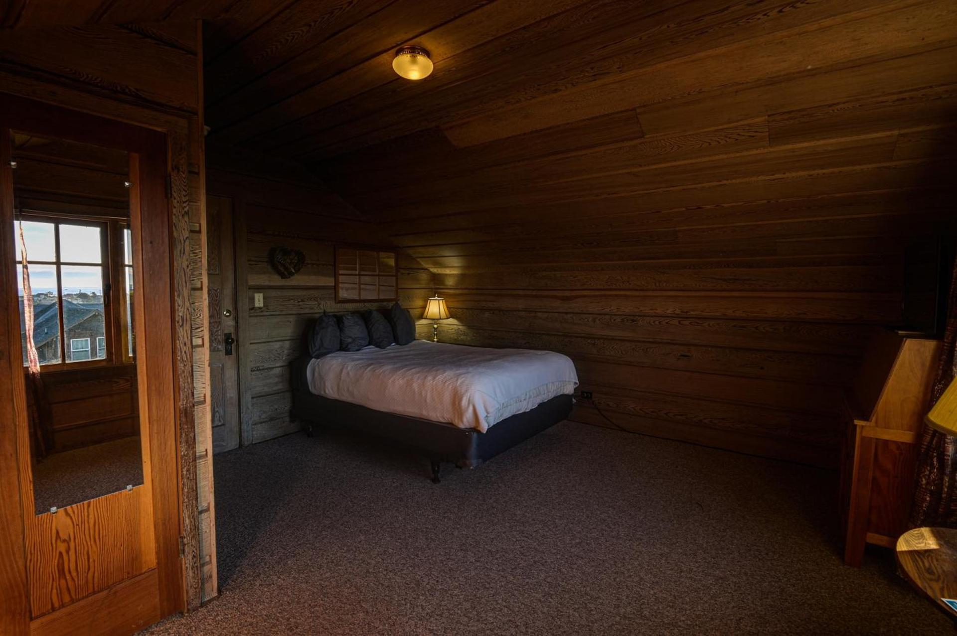 The Captains Quarters photo 65