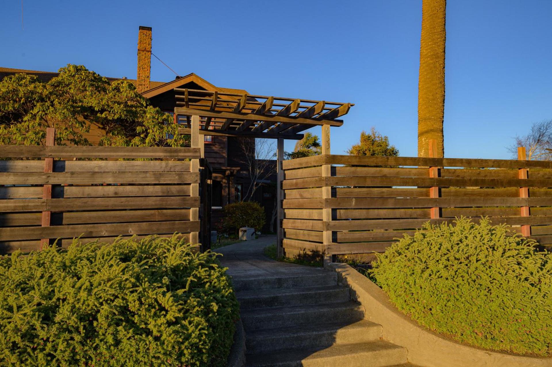 The Captains Quarters photo 67