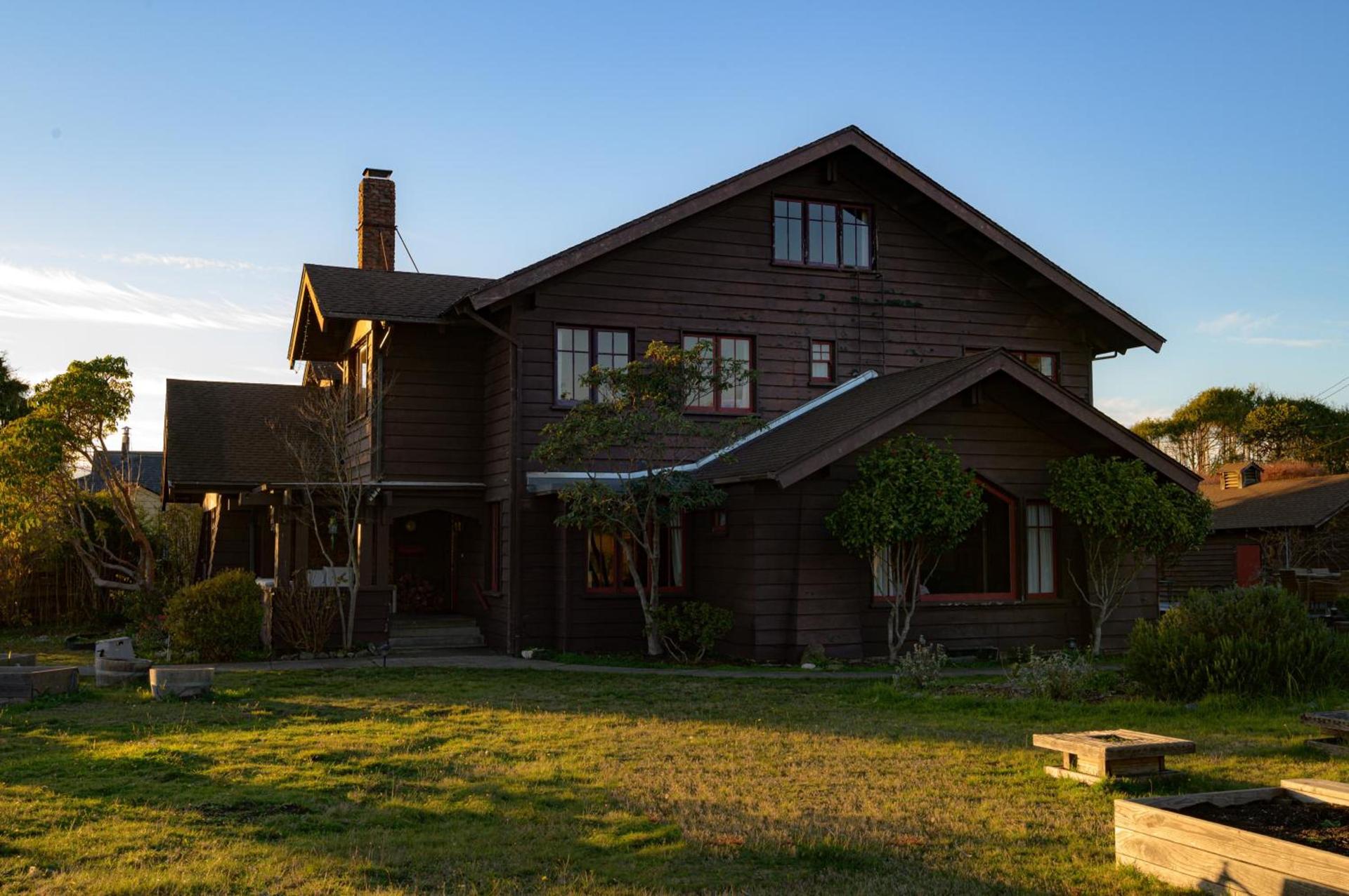 The Captains Quarters photo 71