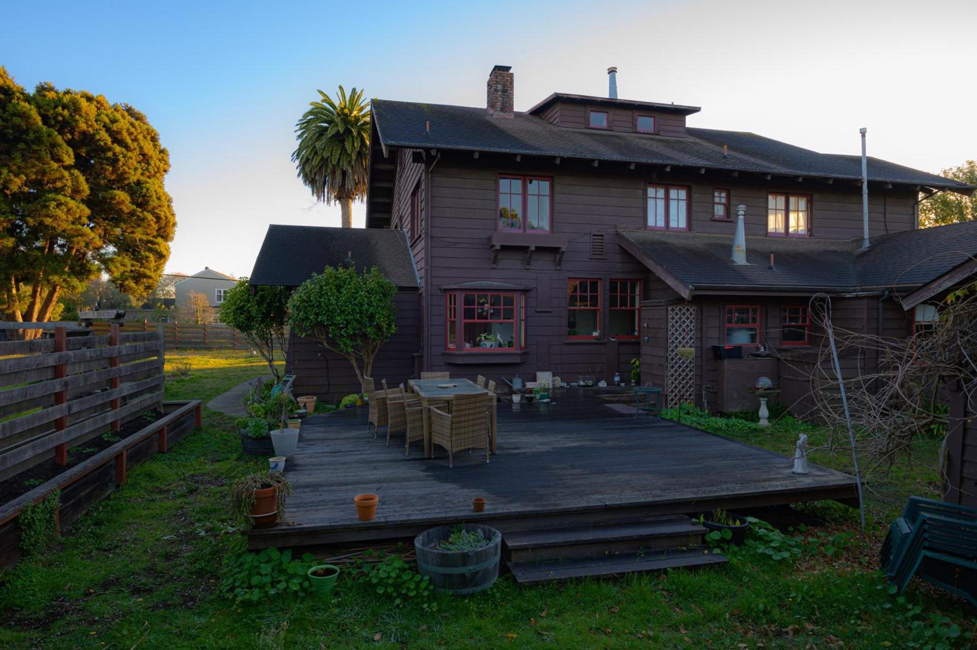 The Captains Quarters photo 75