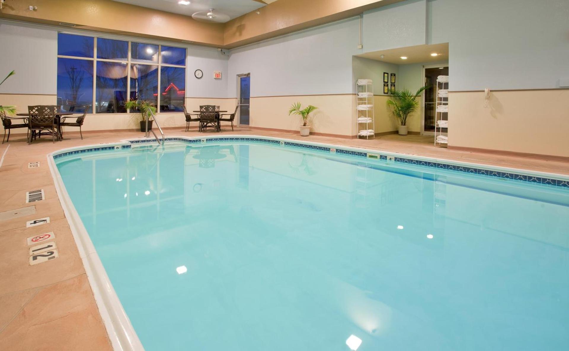 Seasons Inn & Suites Highland photo 18