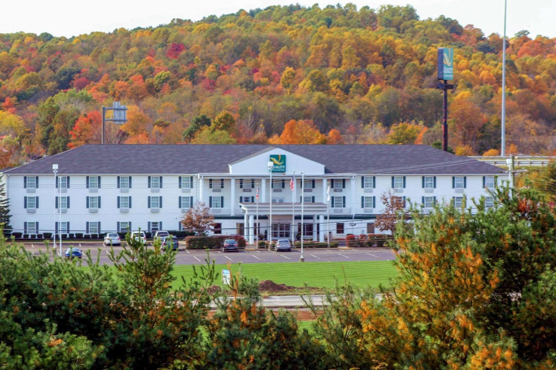 Quality Inn & Suites Bellville - Mansfield photo 23