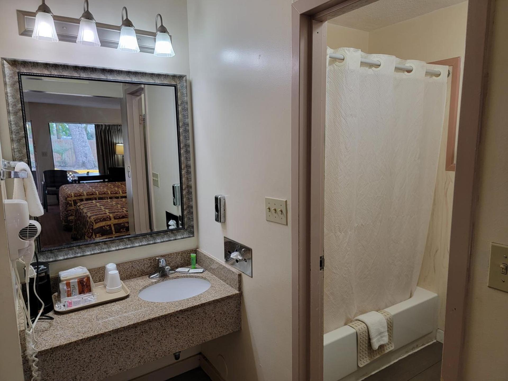 Twin Star Lodge photo 20