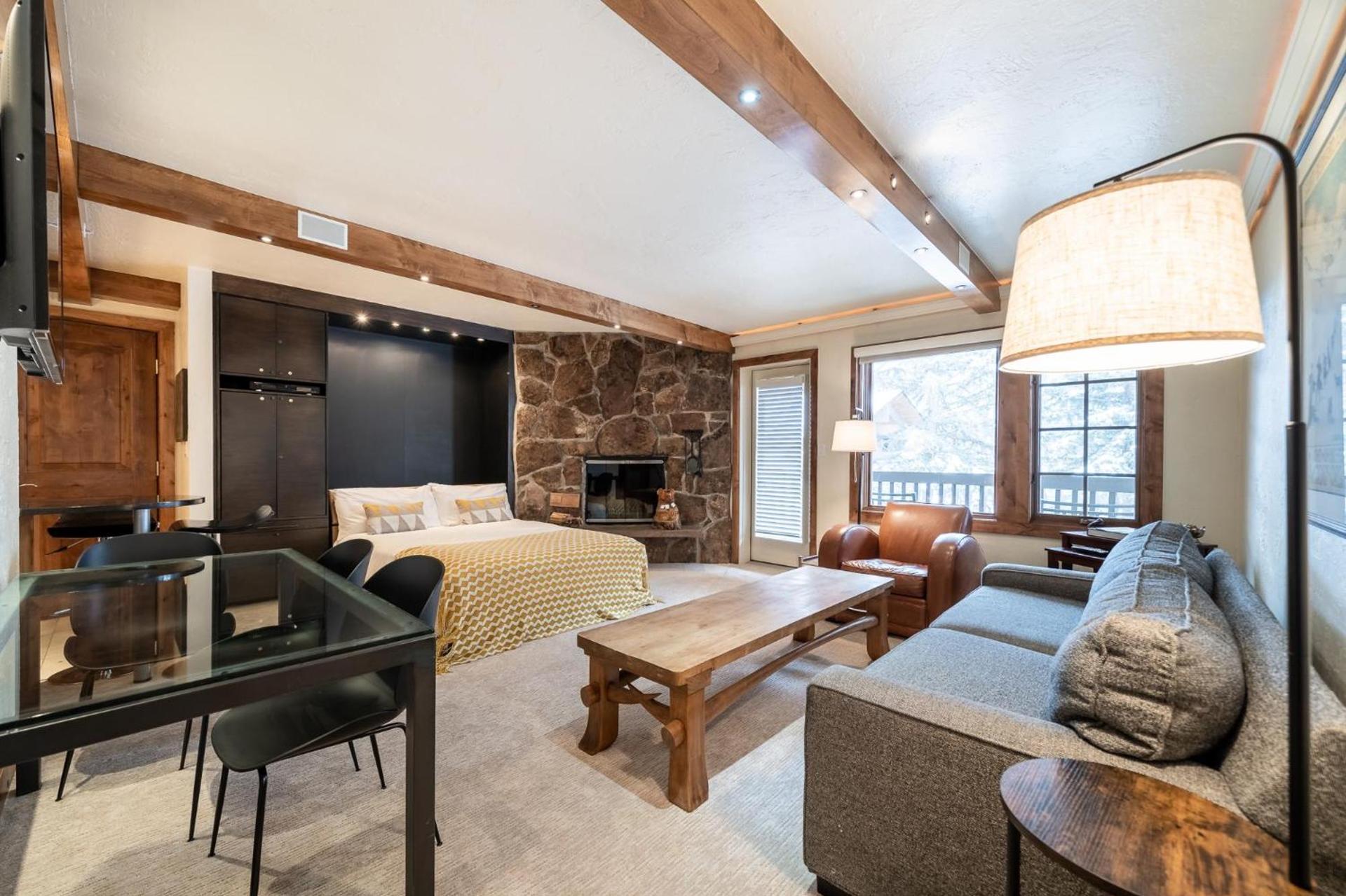 Lodge at Vail Condominiums photo 54