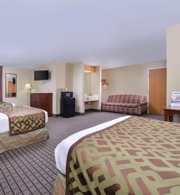 Regency Inn Geneseo IL photo 21