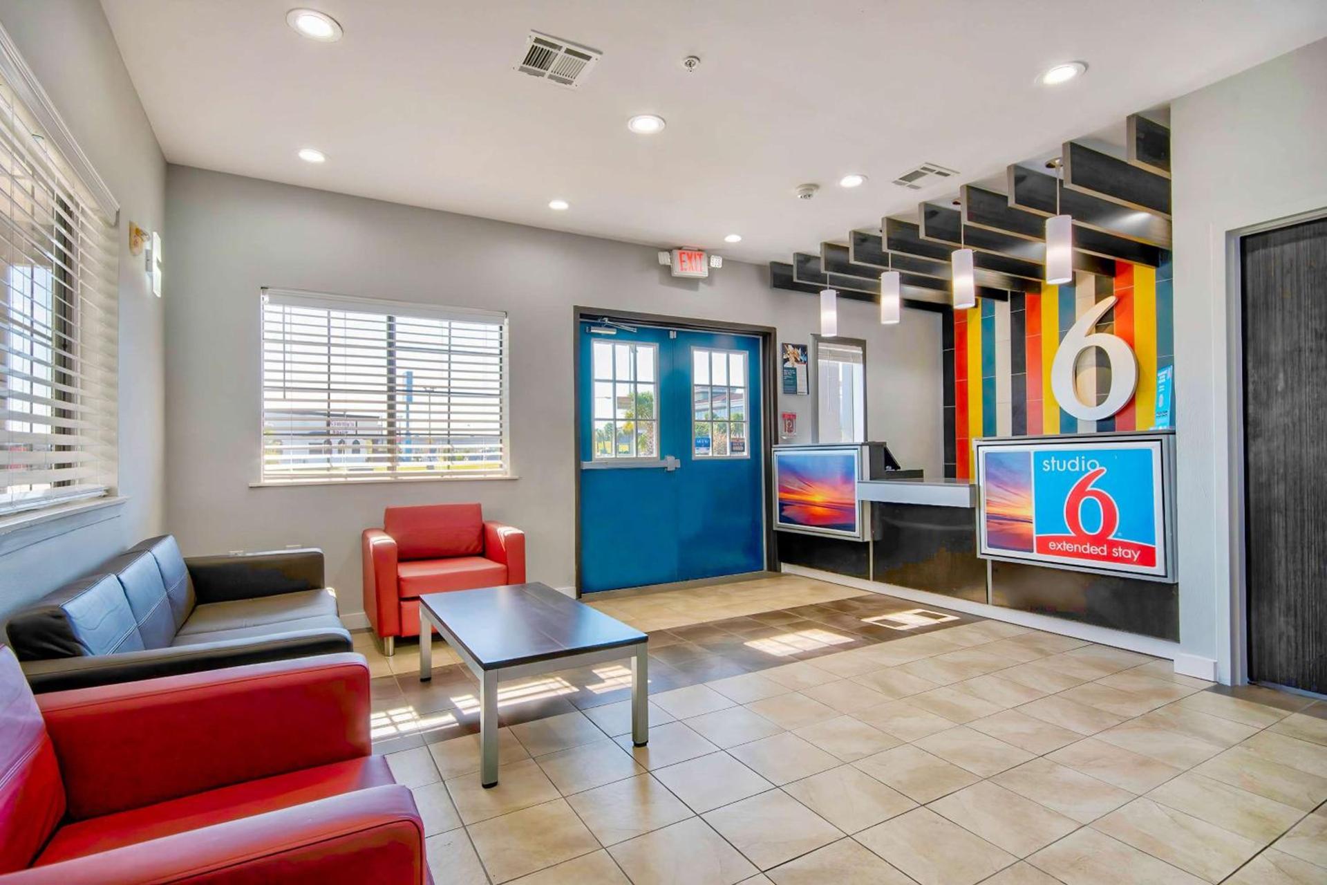 Studio 6-Port Arthur, TX - SE photo 29