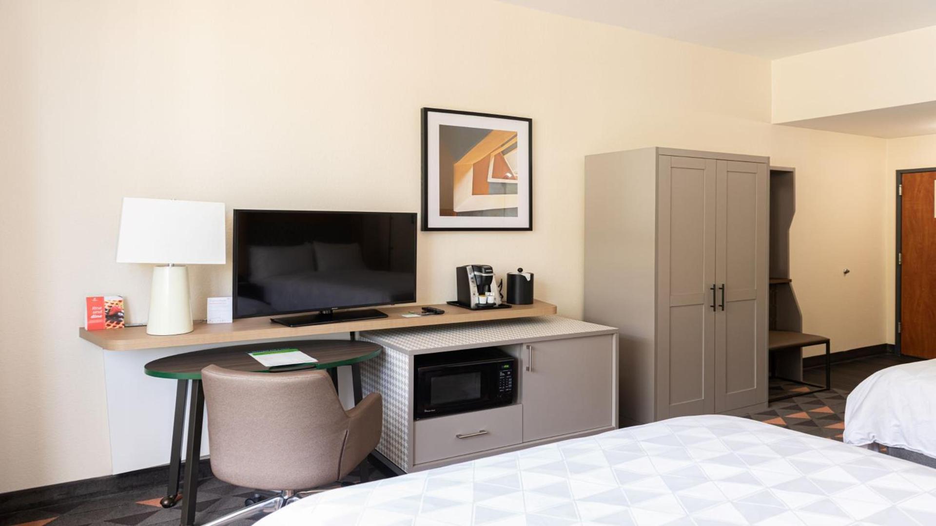 Holiday Inn Phoenix-Mesa Chandler by IHG photo 49