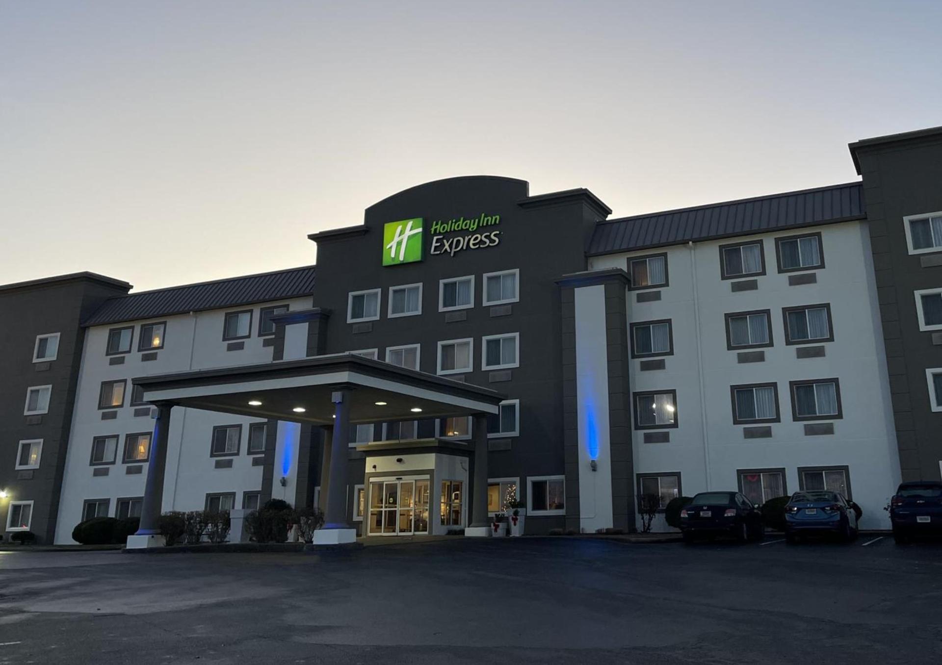 Holiday Inn Express Evansville - West by IHG photo 1