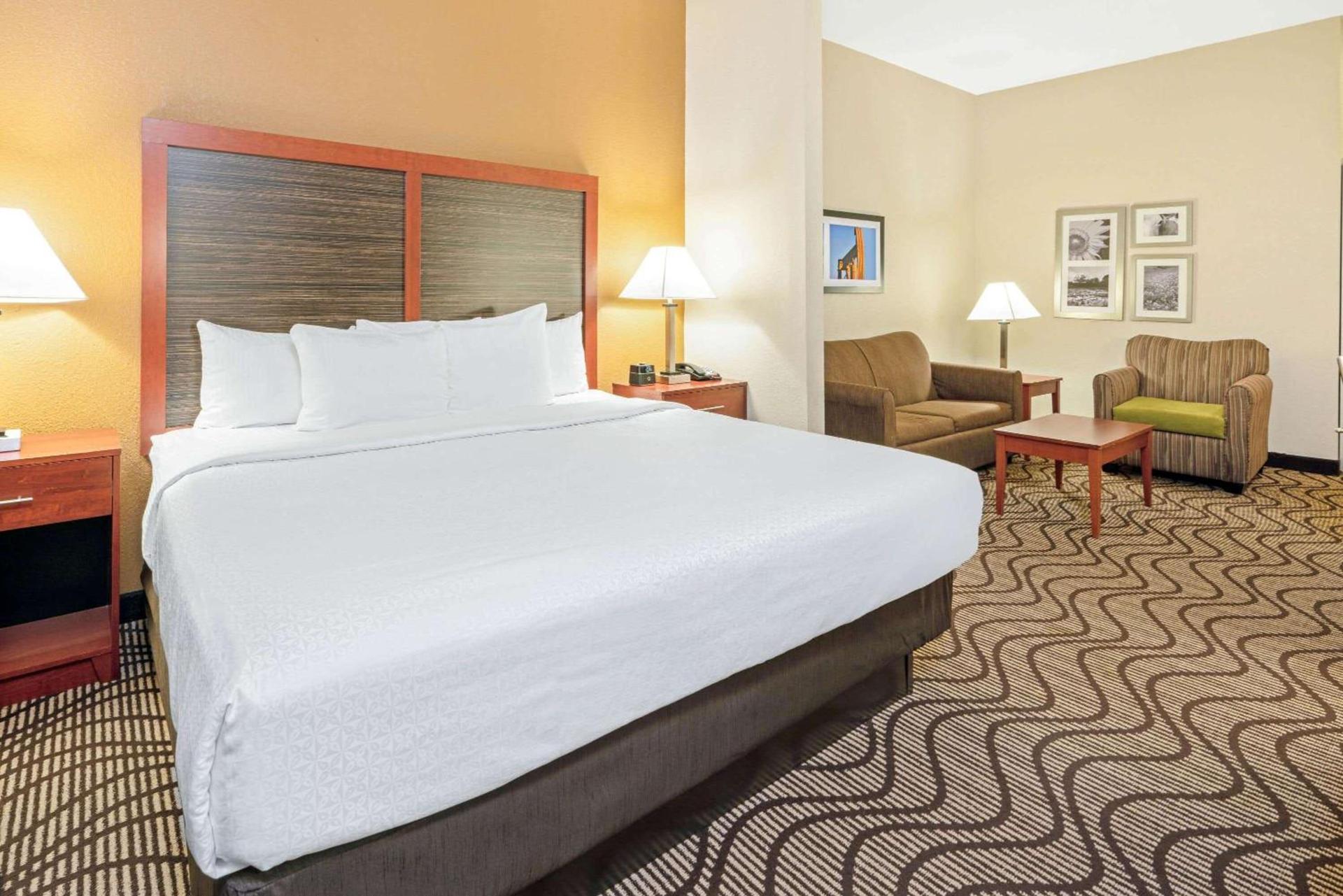 La Quinta by Wyndham Midwest City - Tinker AFB photo 14