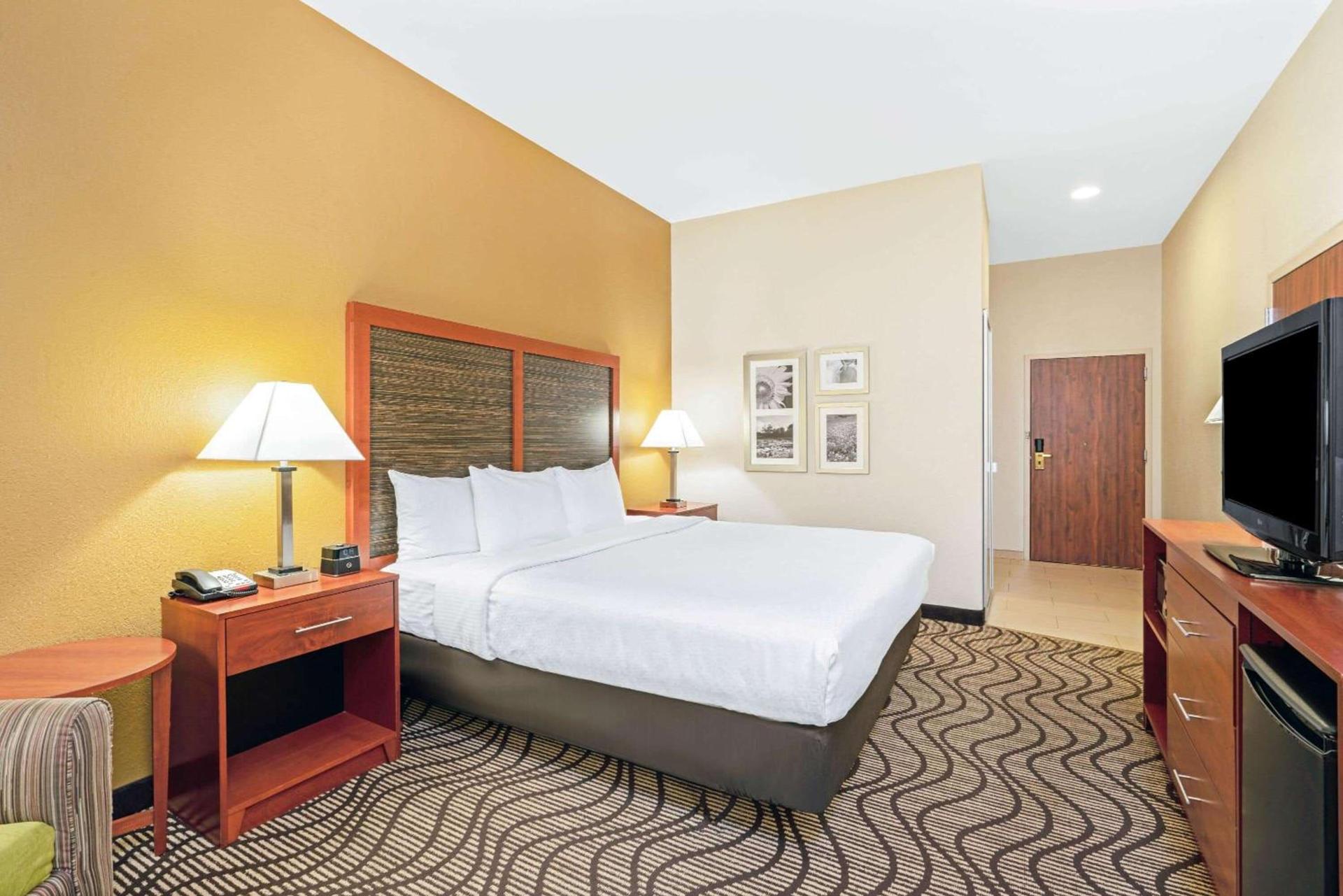 La Quinta by Wyndham Midwest City - Tinker AFB photo 16