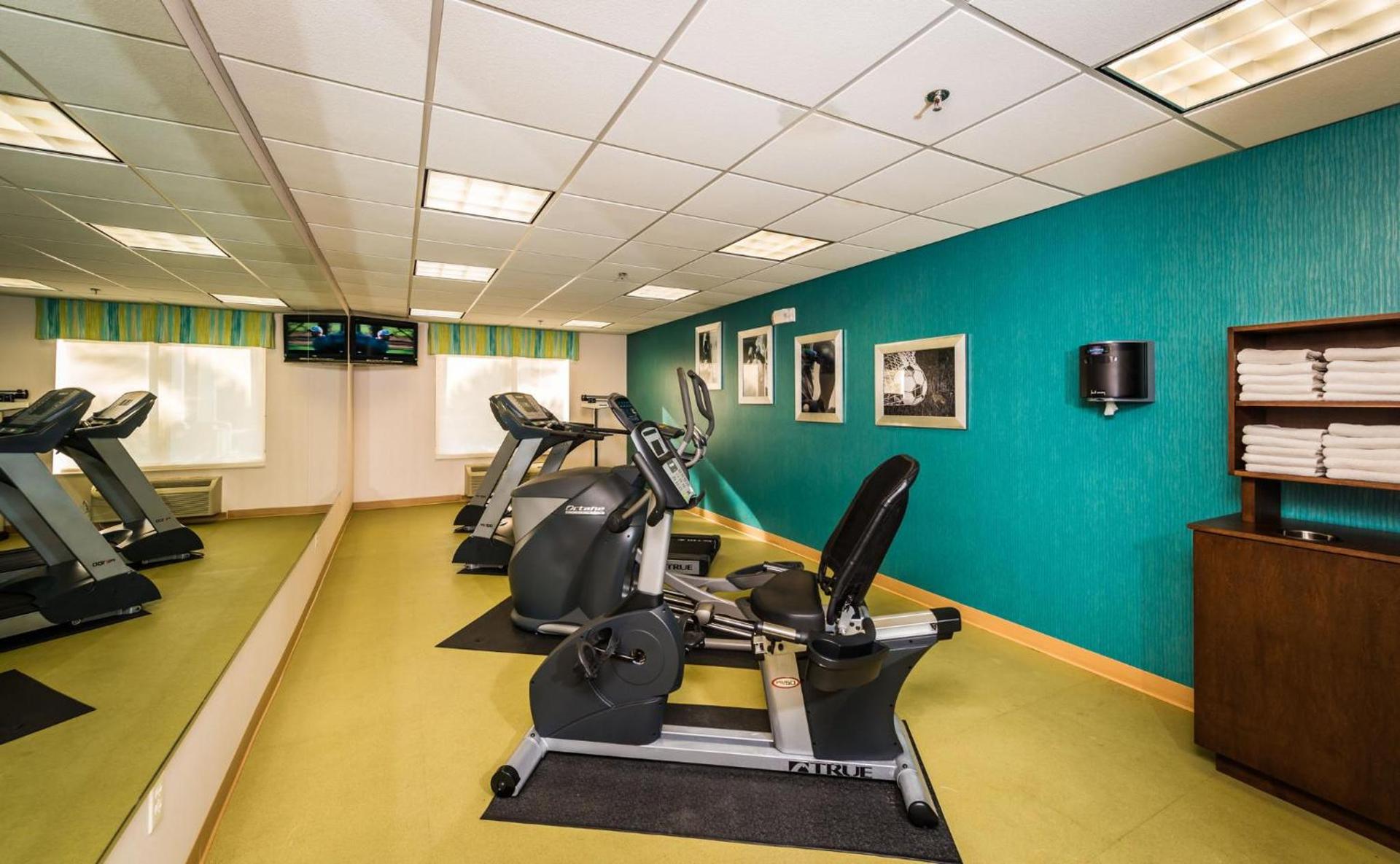 Holiday Inn Express Hotel & Suites Jacksonville-Blount Island by IHG photo 6