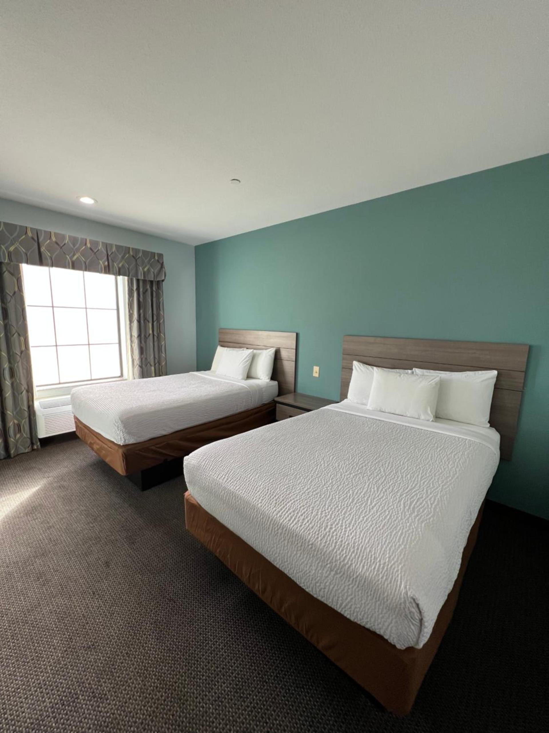 Americas Best Value Inn Sulphur photo 14