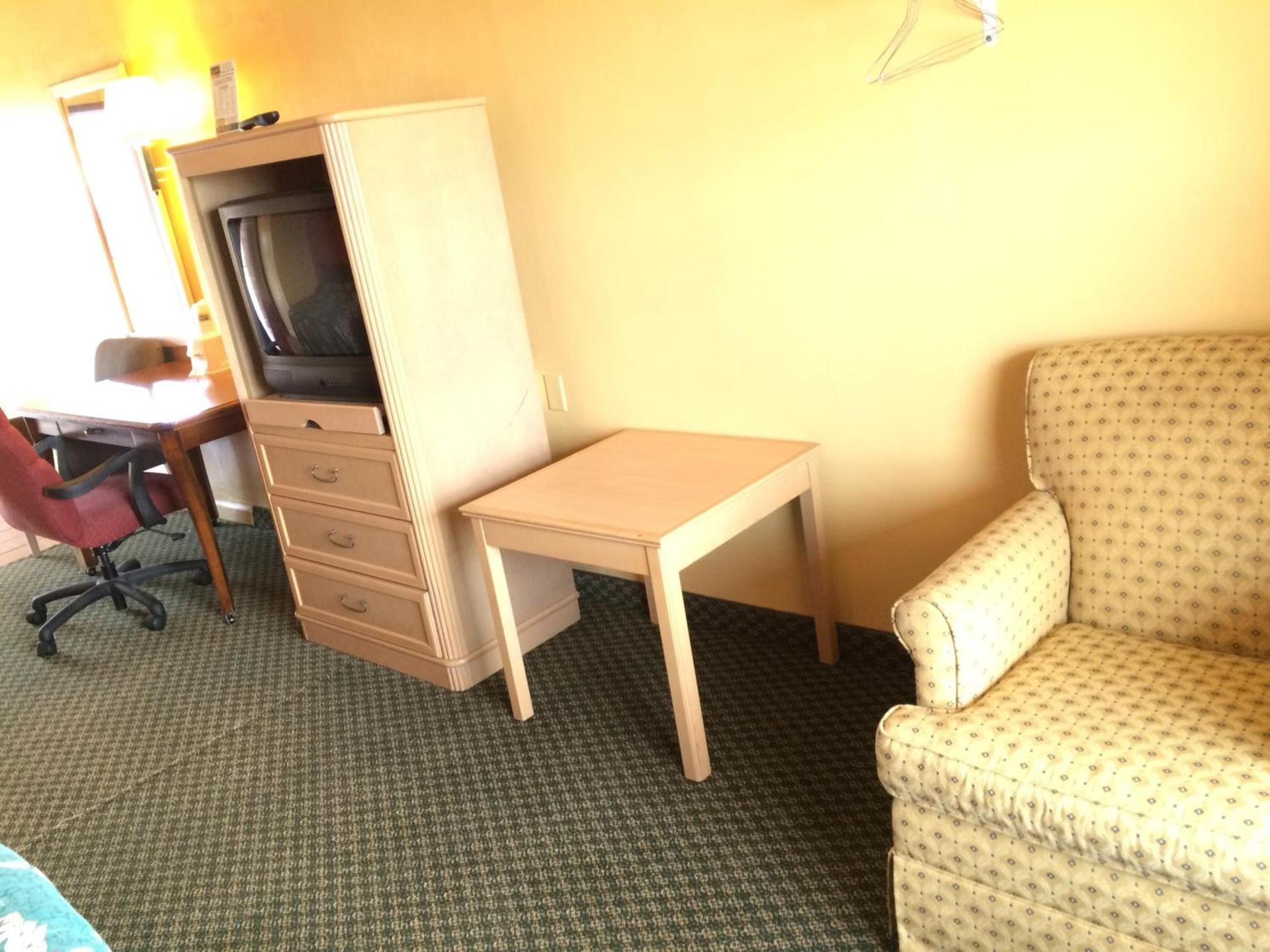 Scottish Inn - Nashville photo 29