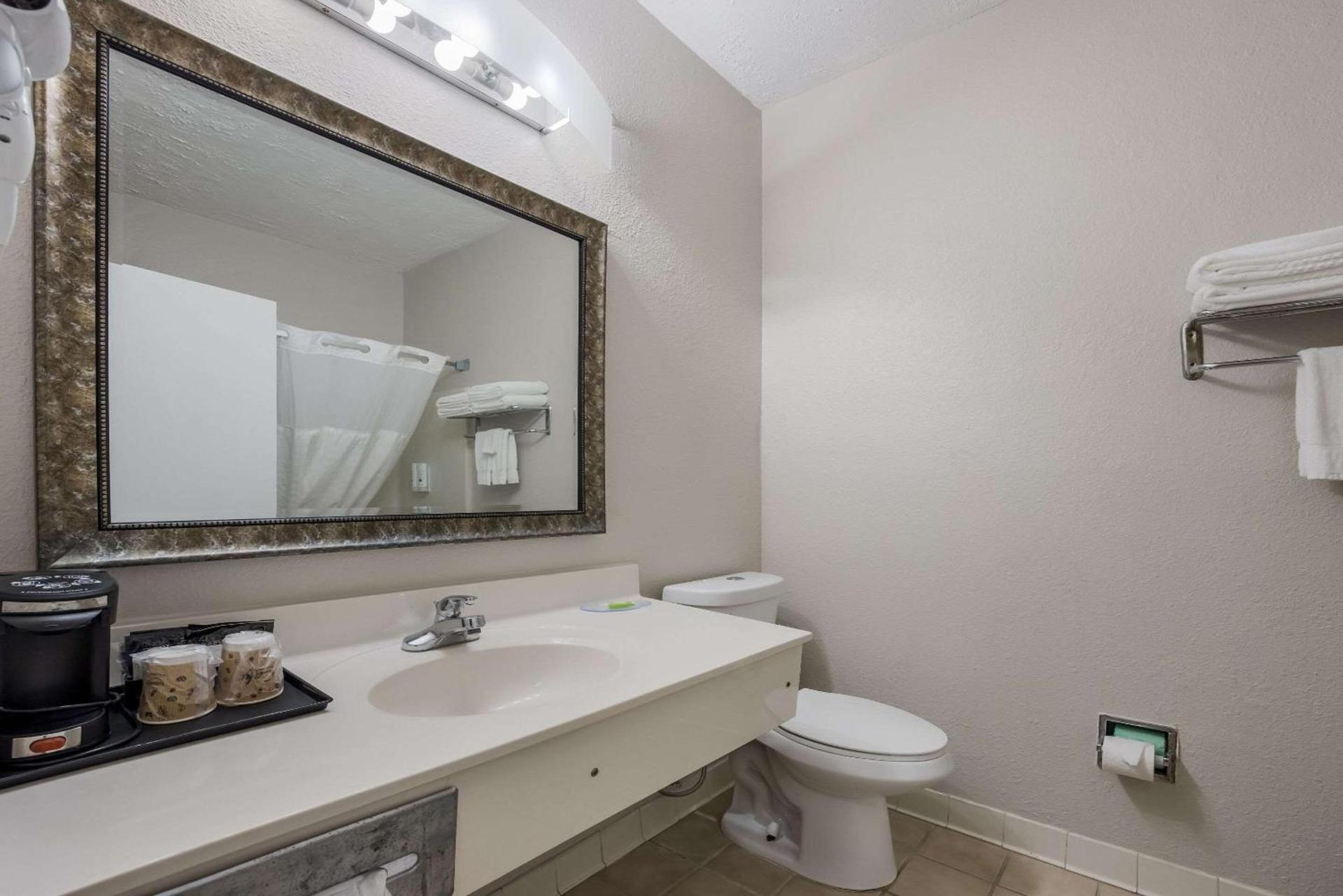 Quality Inn Moultrie photo 15