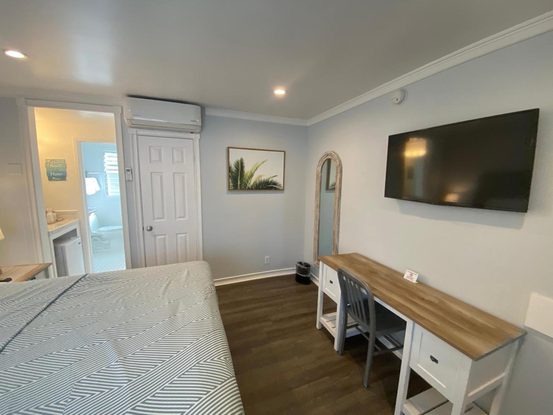 Ocean Lodge Santa Monica Beach Hotel photo 56