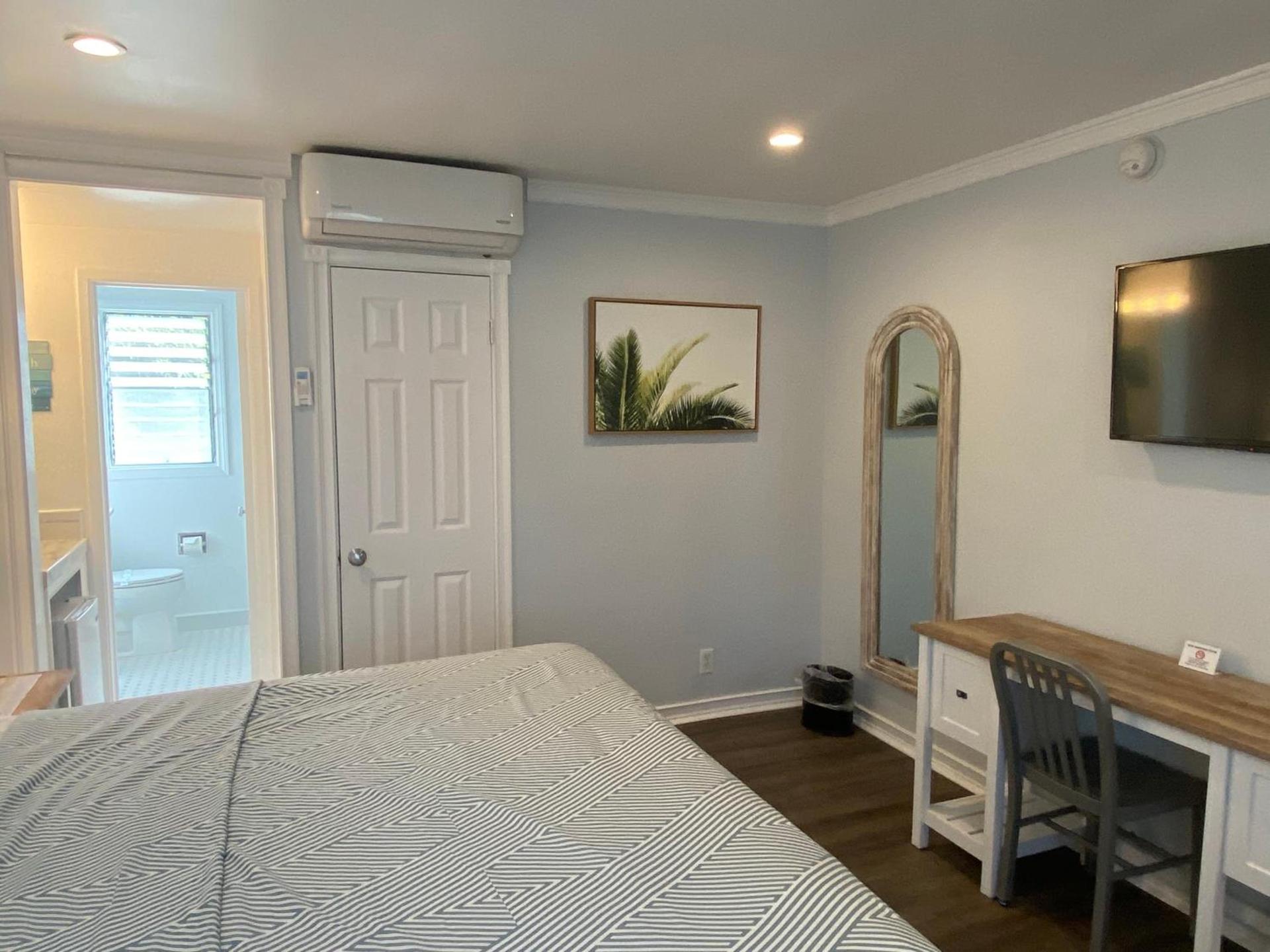 Ocean Lodge Santa Monica Beach Hotel photo 15