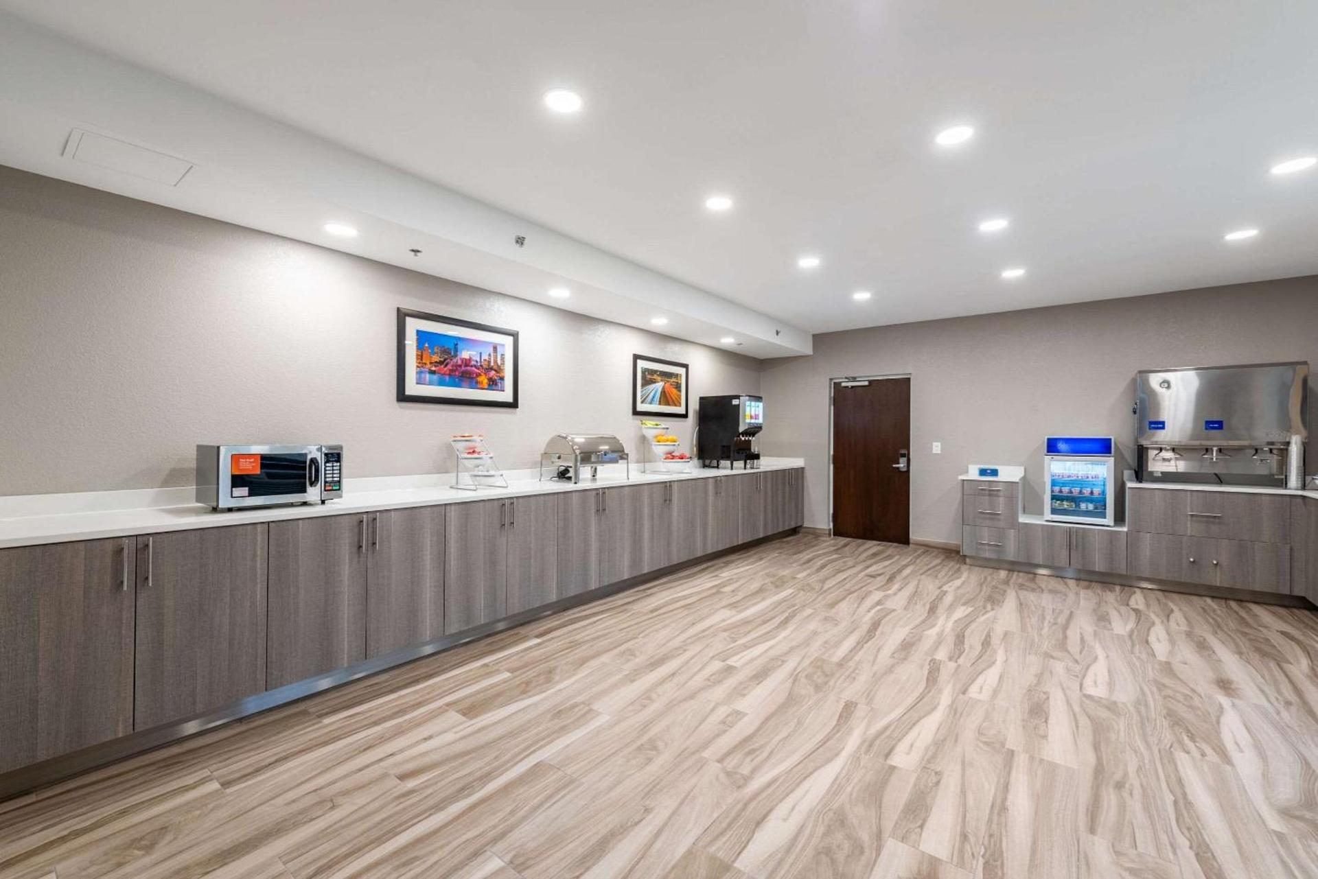 Comfort Inn Chicago Schaumburg - O'Hare Airport photo 18