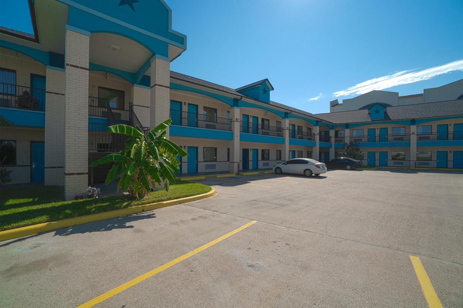 Hotel Bliss Kemah photo 22