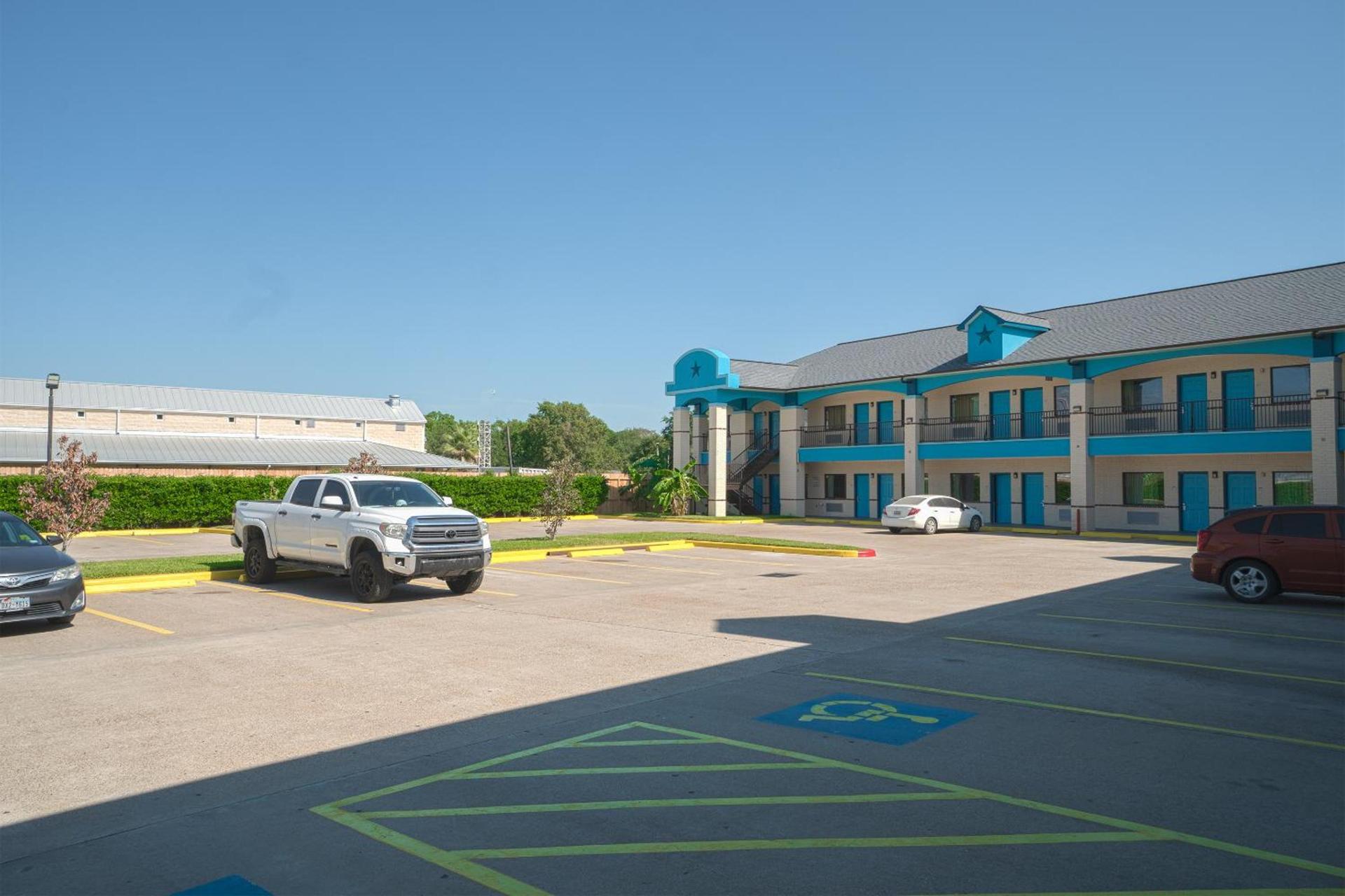 Hotel Bliss Kemah photo 25