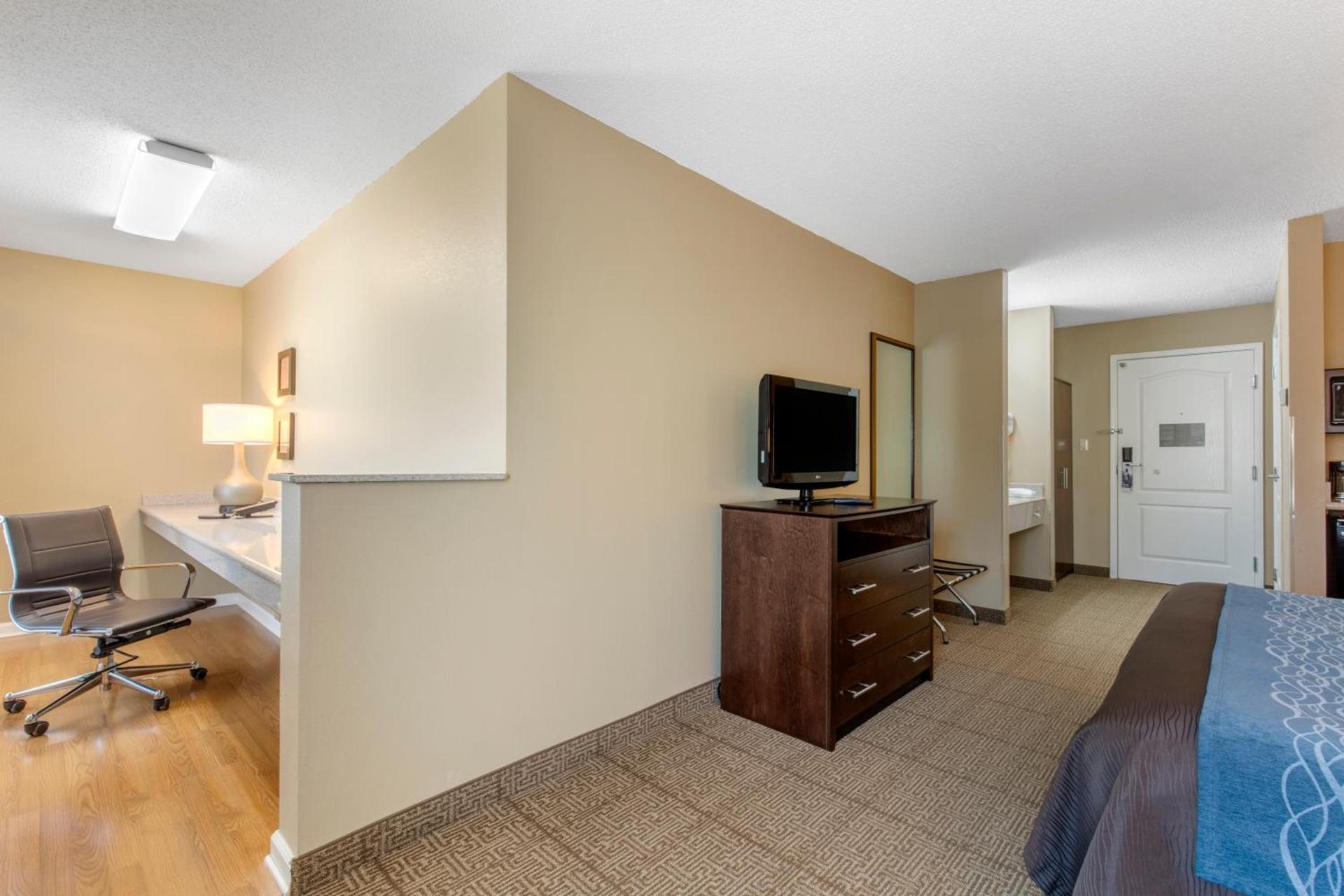Comfort Inn & Suites Bryant - Benton photo 25