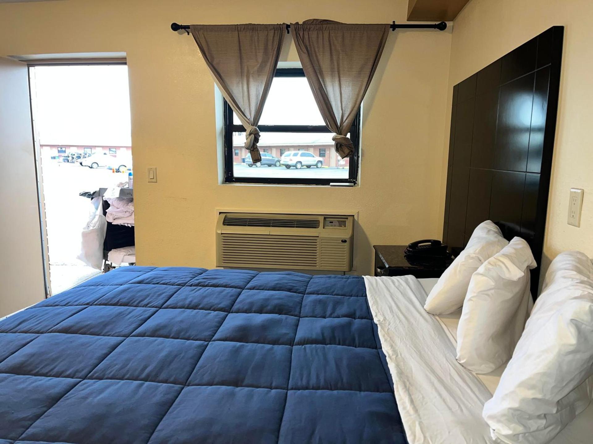 Circle Motor Lodge photo 15