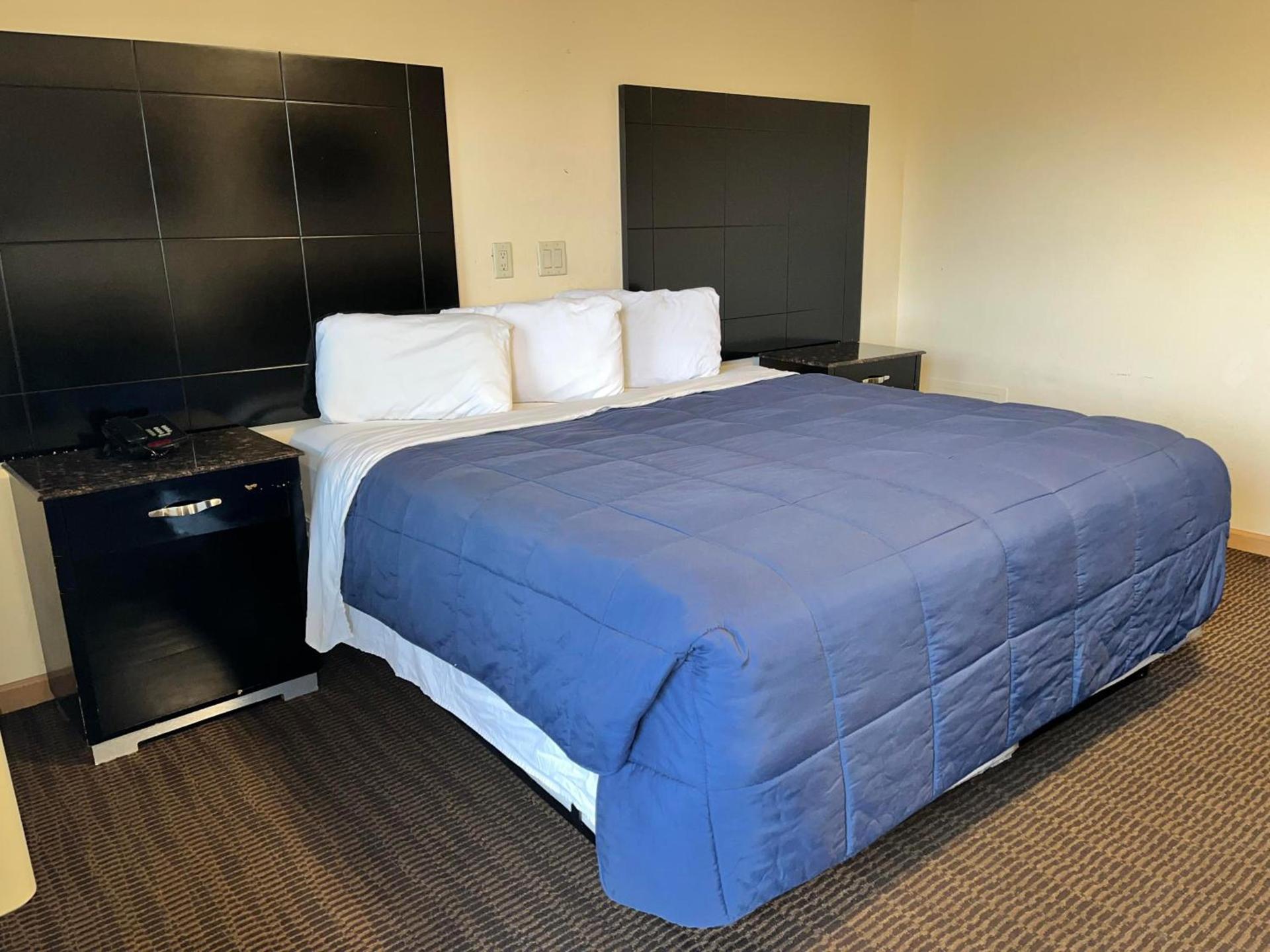 Circle Motor Lodge photo 17