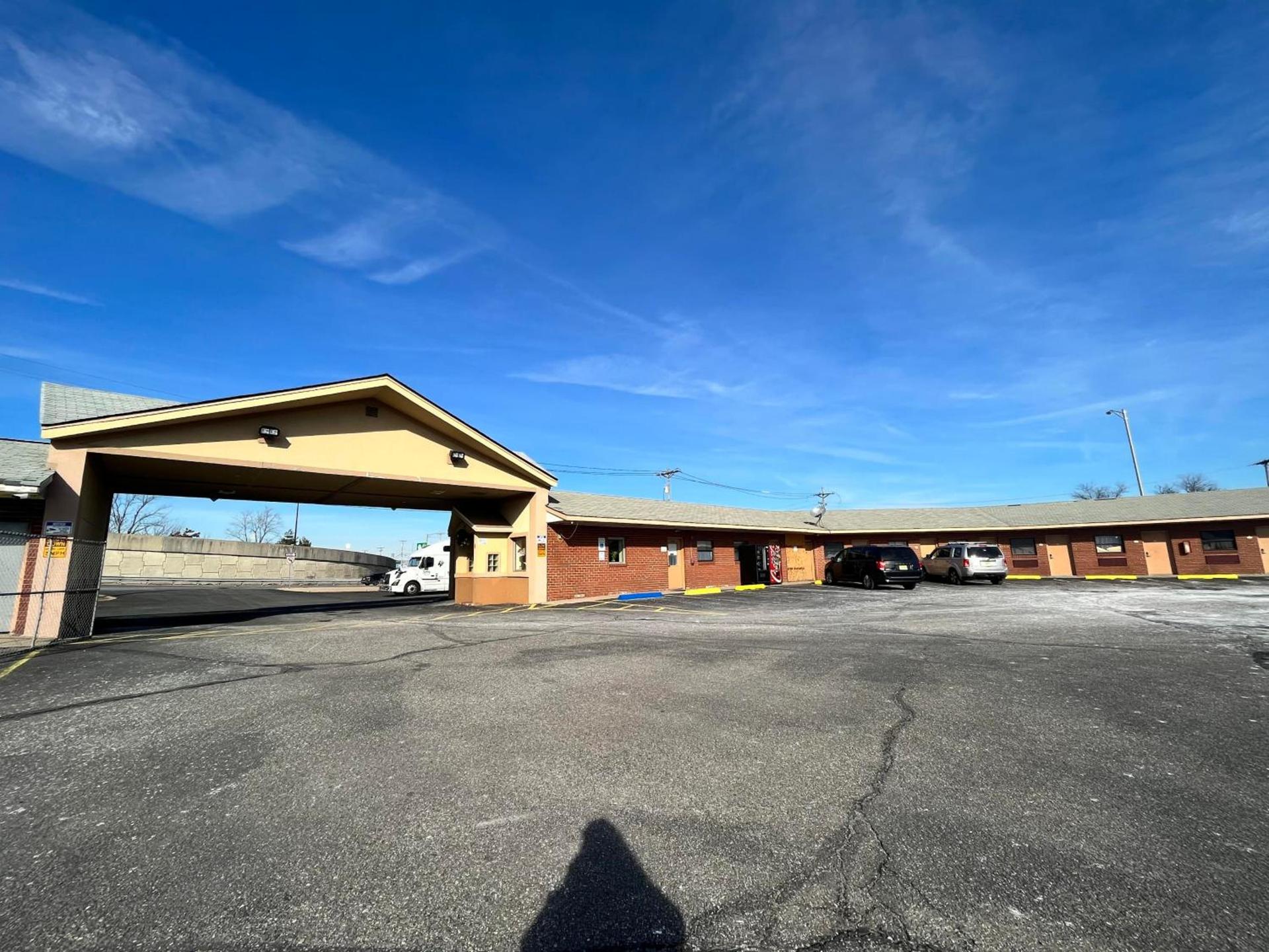 Circle Motor Lodge photo 4