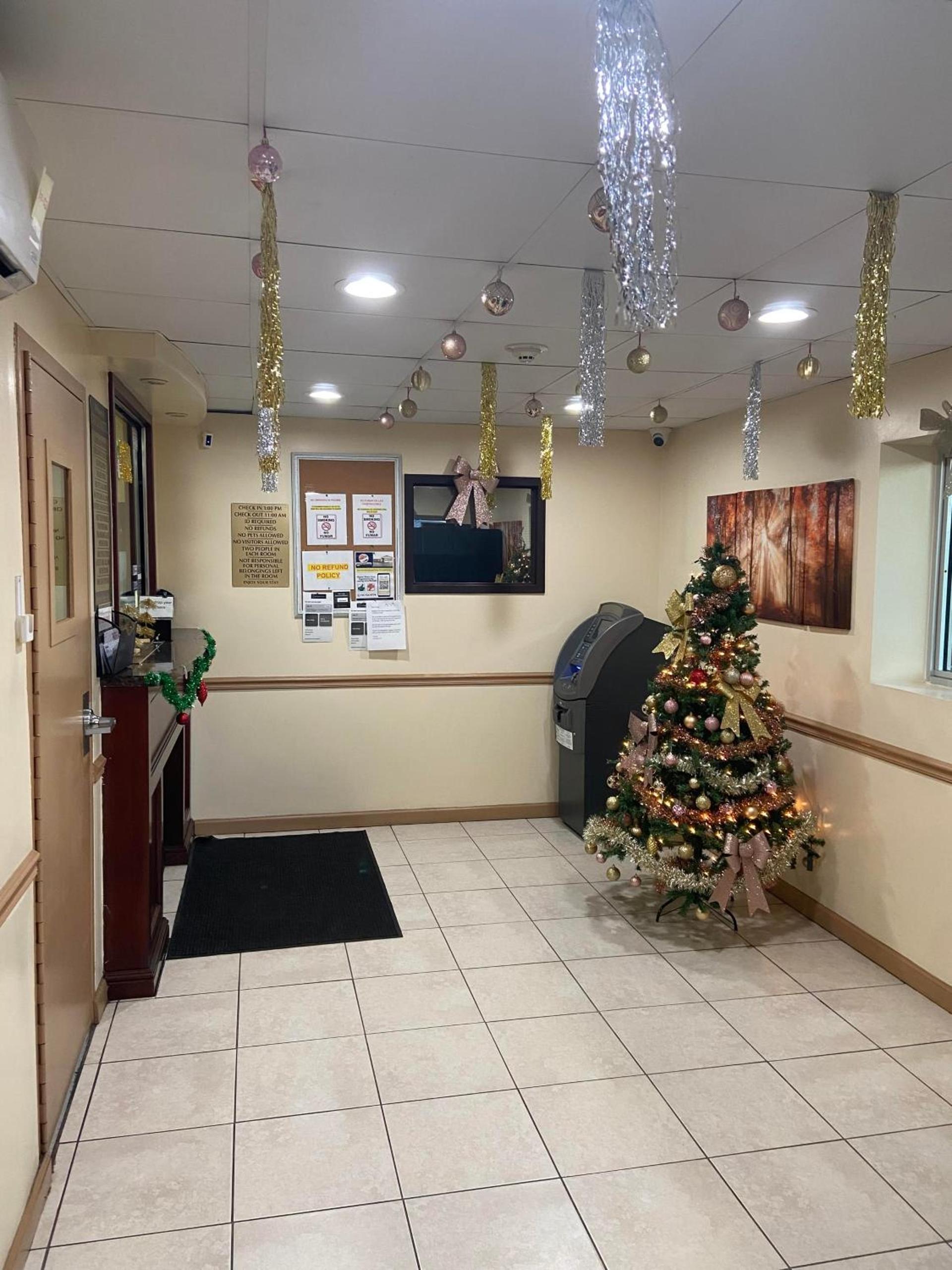 Circle Motor Lodge photo 22