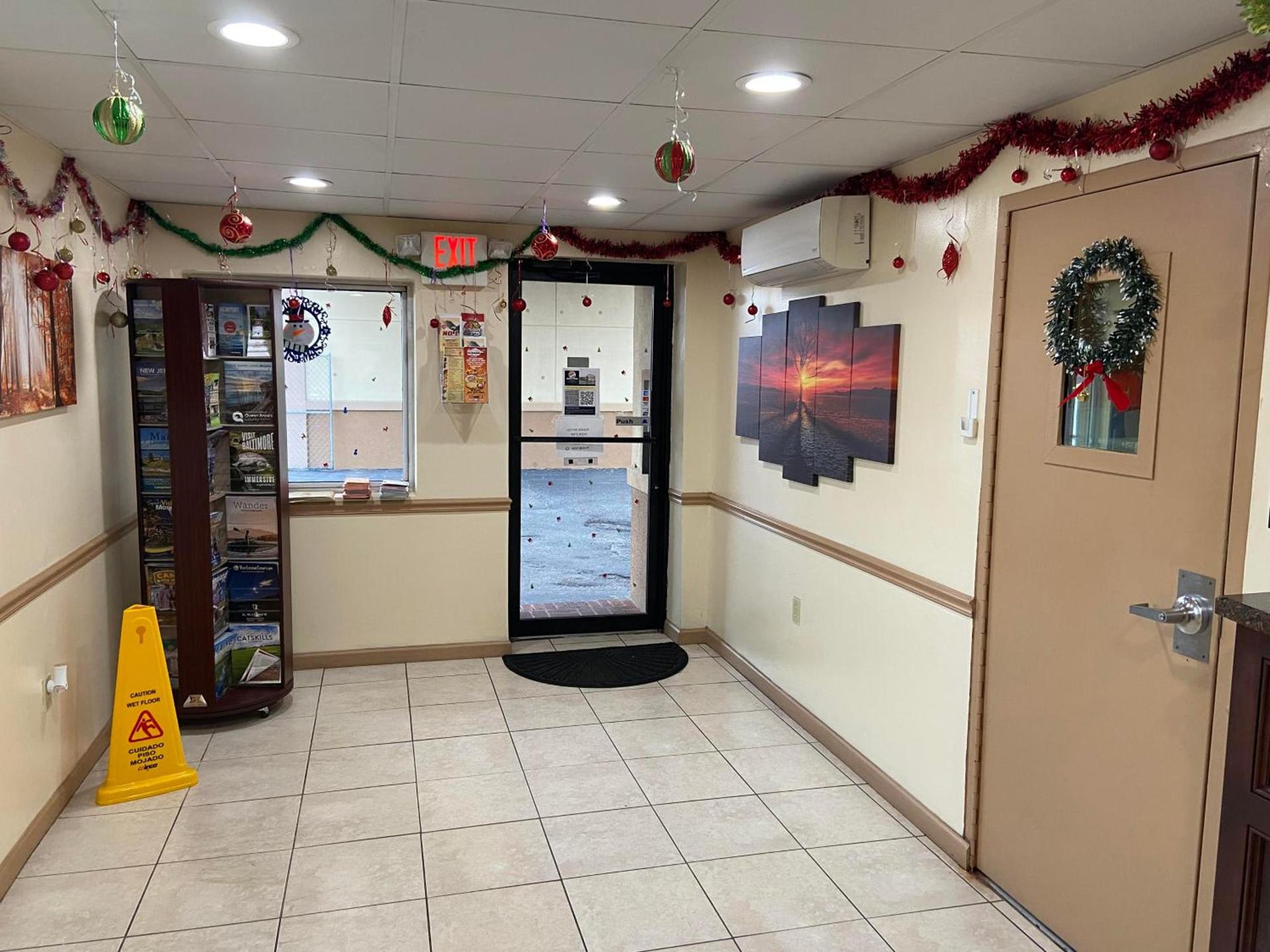 Circle Motor Lodge photo 23