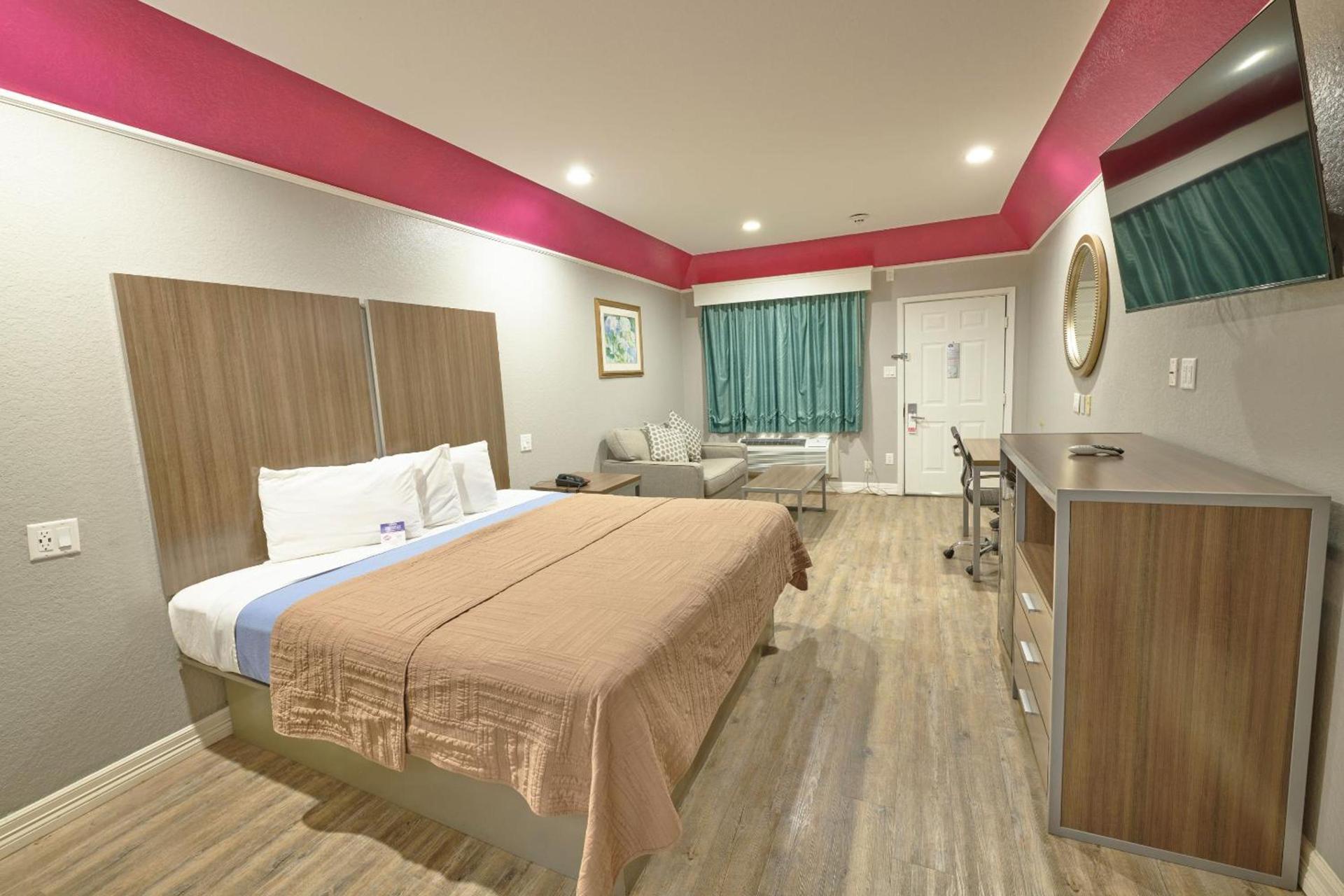 Hotel Bliss Kemah photo 35