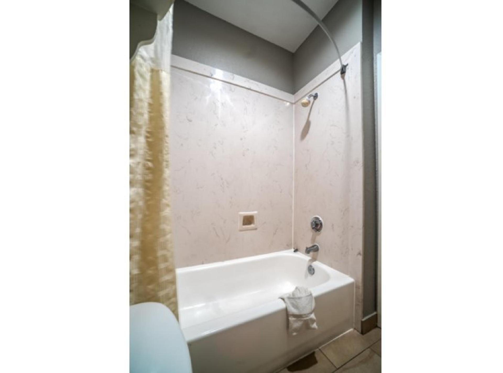 Hotel Bliss Kemah photo 46