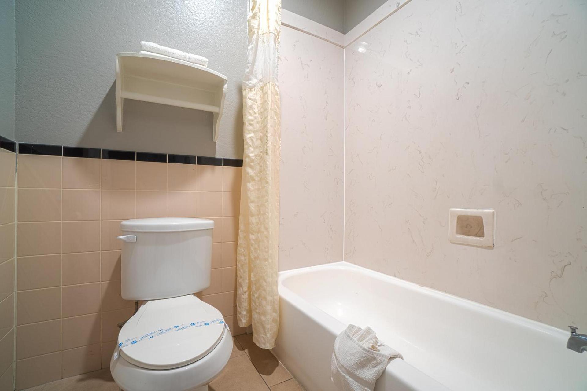 Hotel Bliss Kemah photo 43