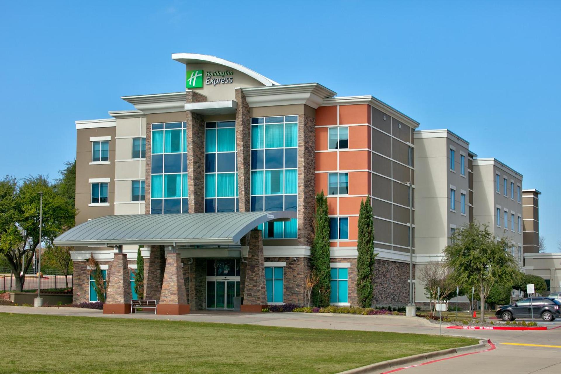 Holiday Inn Express & Suites North Dallas at Preston by IHG photo 36