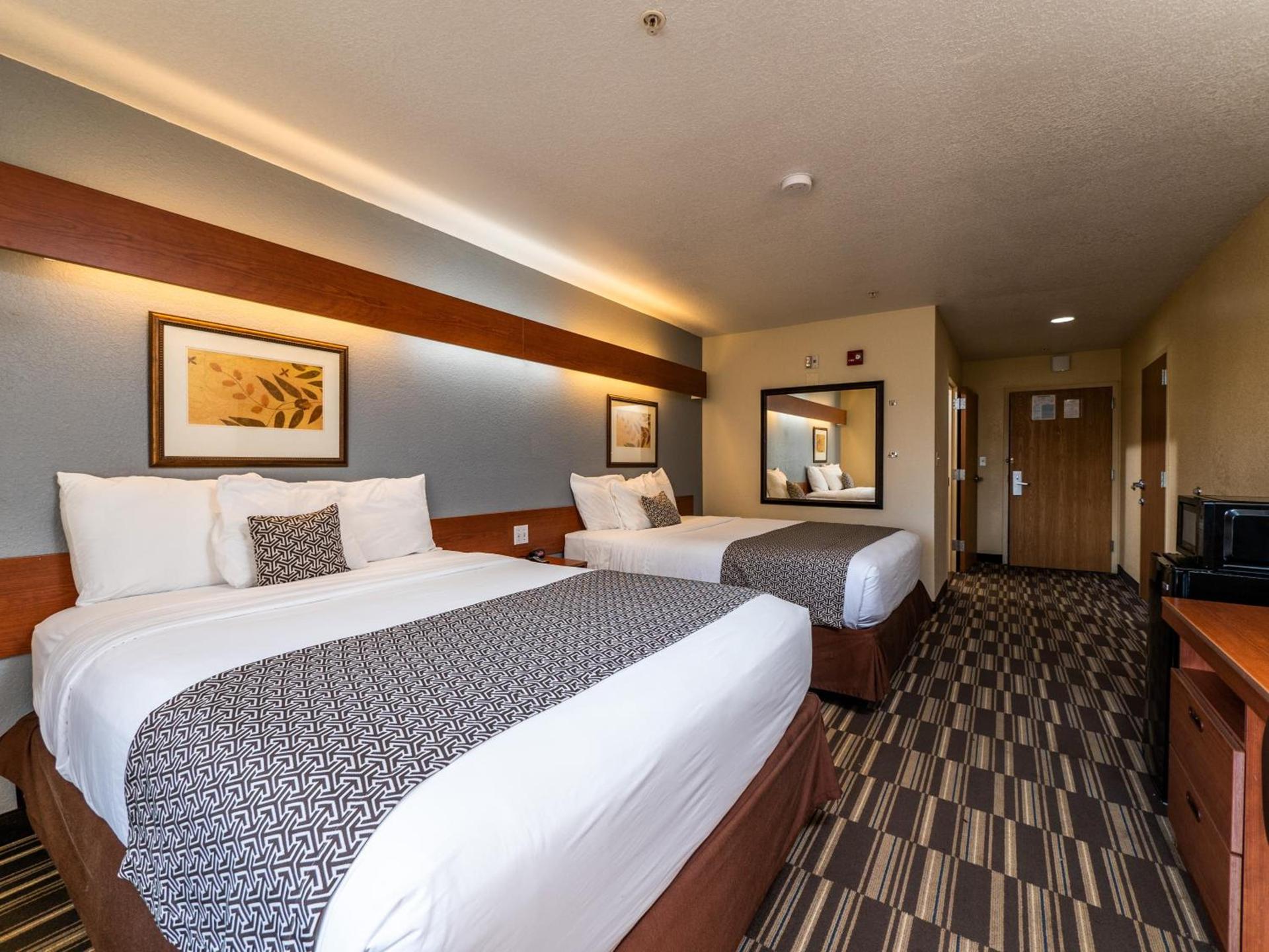 Microtel Inn and Suites Ocala photo 23