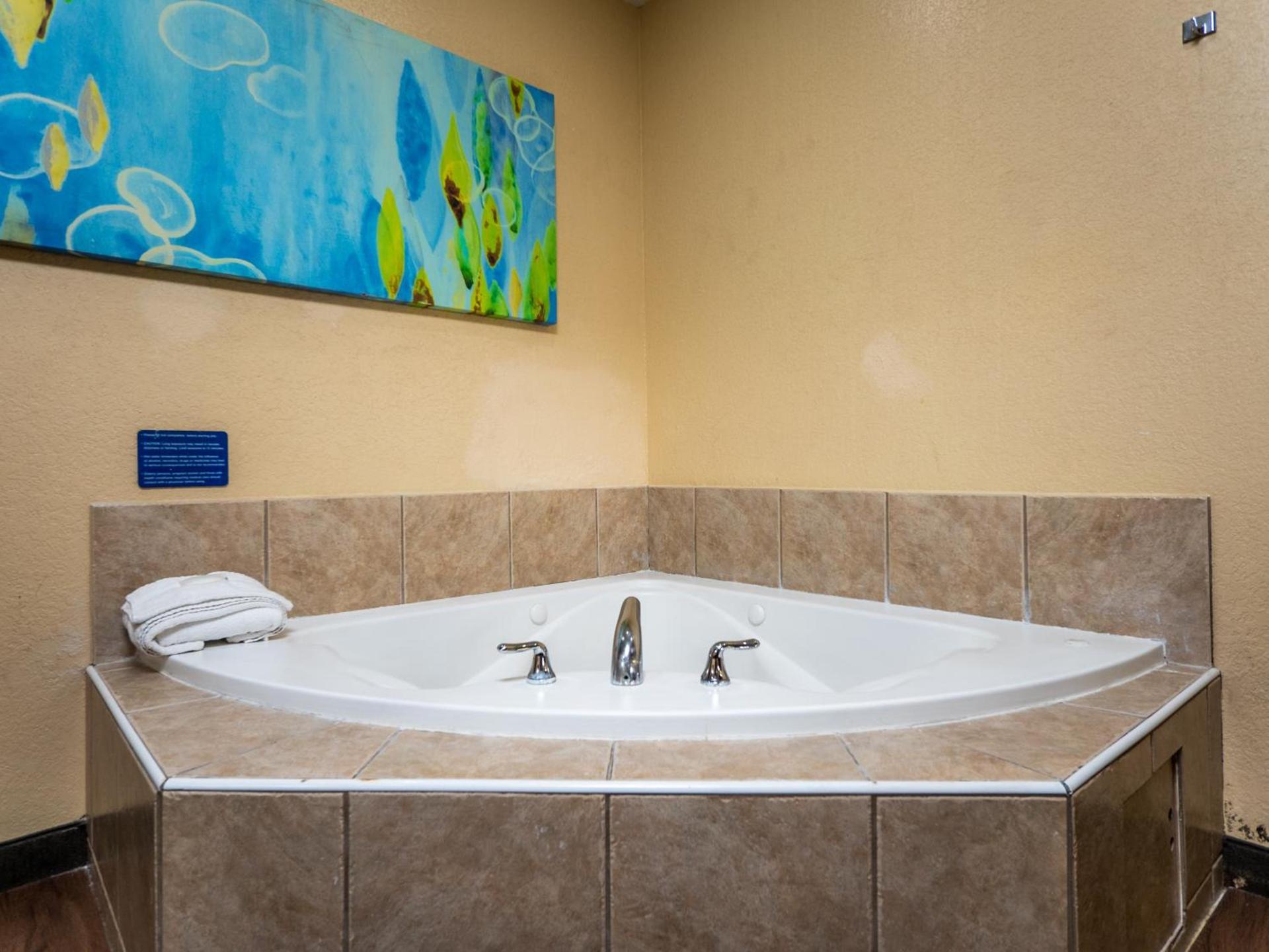 Microtel Inn and Suites Ocala photo 27