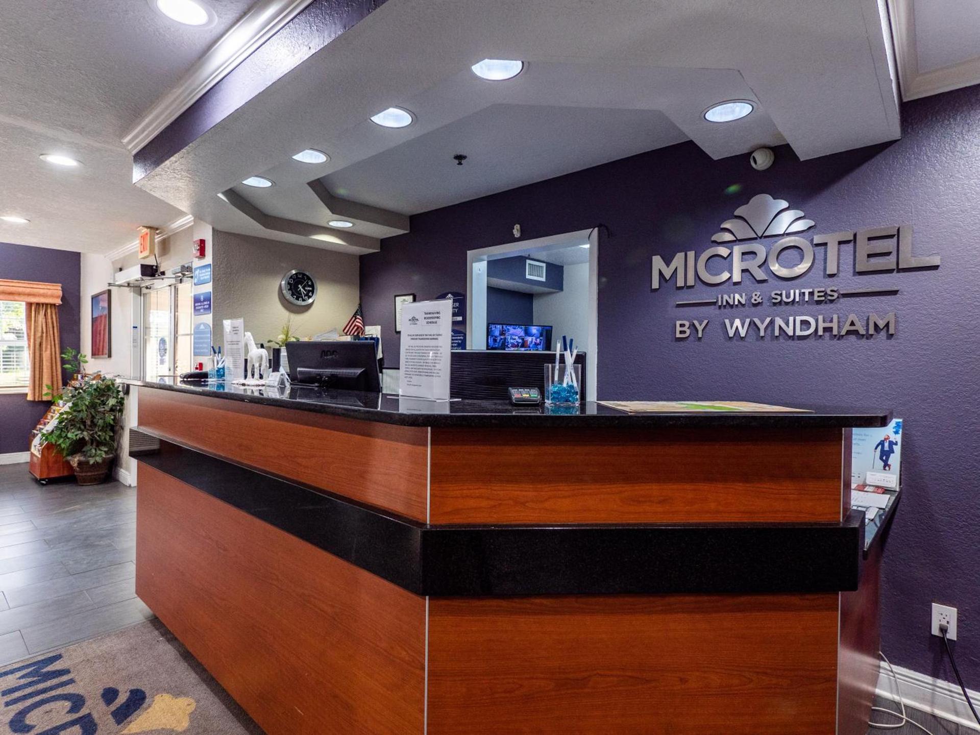 Microtel Inn and Suites Ocala photo 8