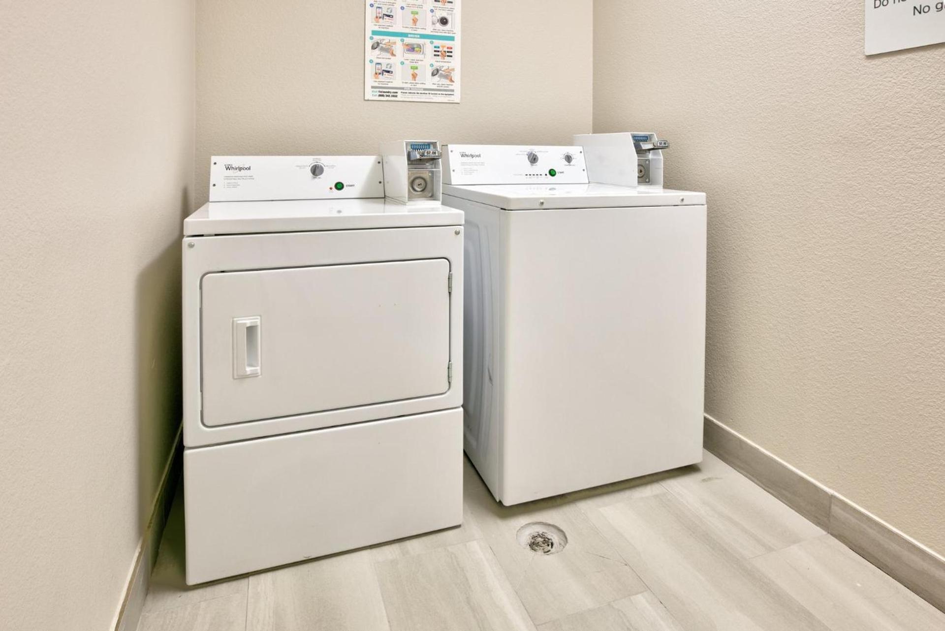 Holiday Inn Express & Suites North Dallas at Preston by IHG photo 49