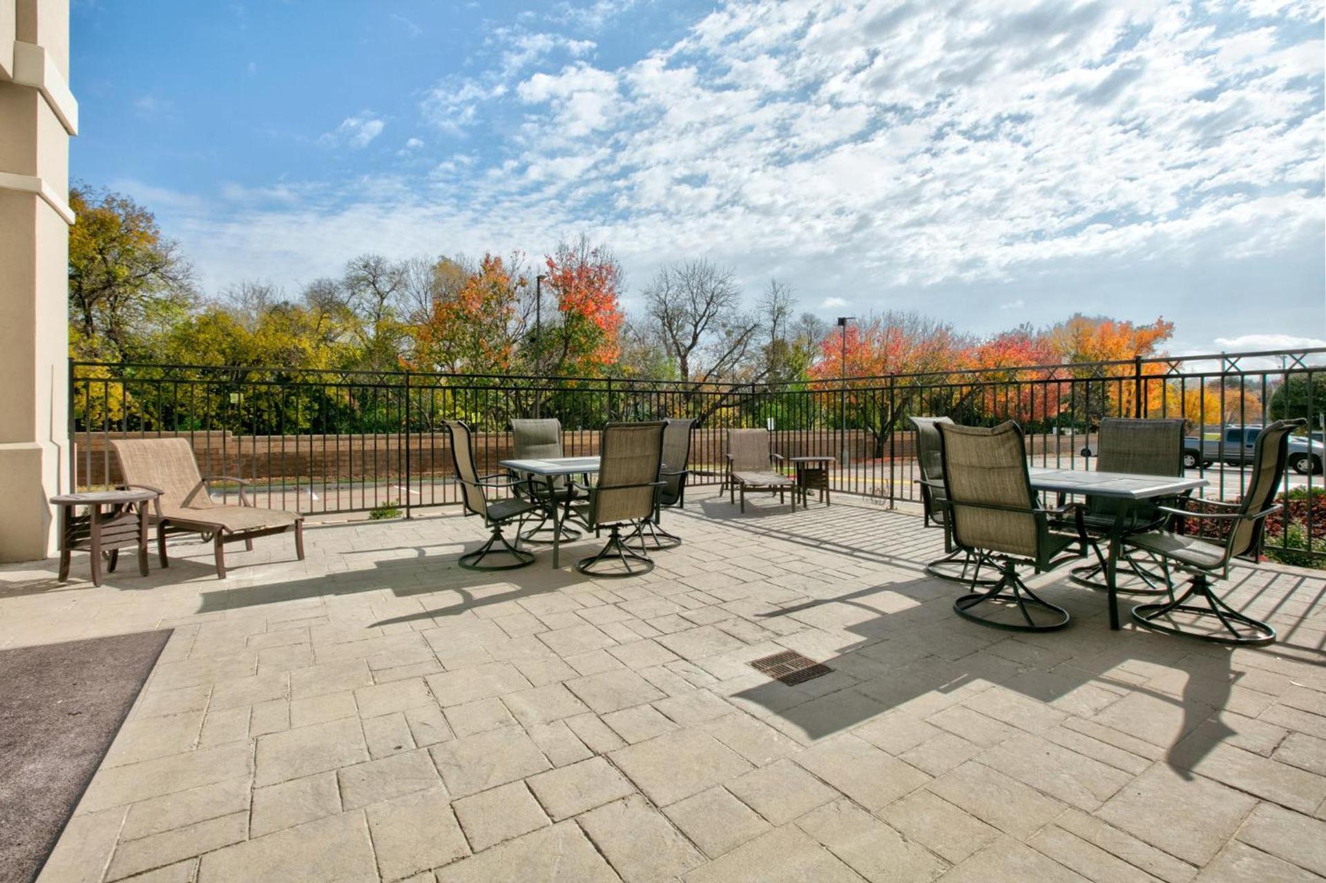 Holiday Inn Express & Suites North Dallas at Preston by IHG photo 50